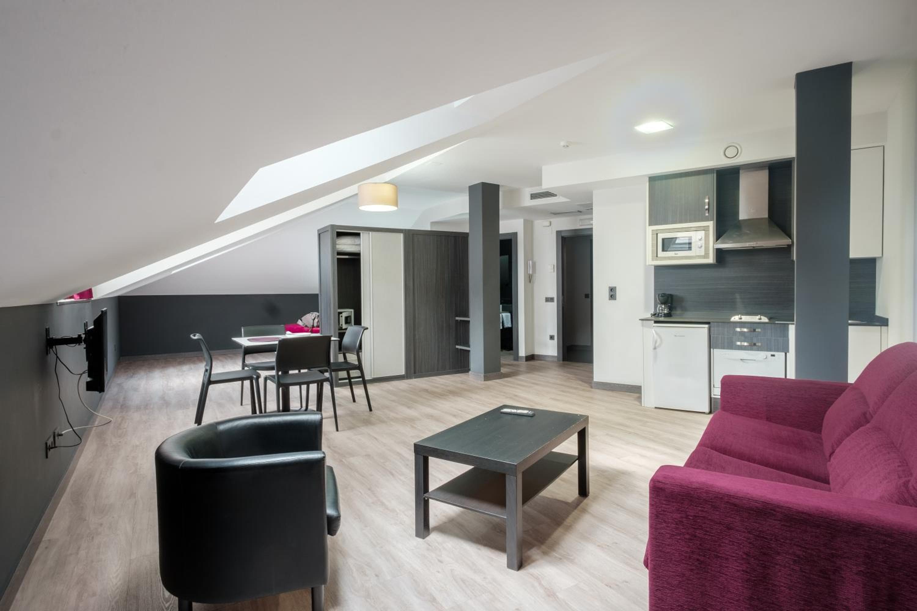 Apartamentos Capua, Gijón, photo 4