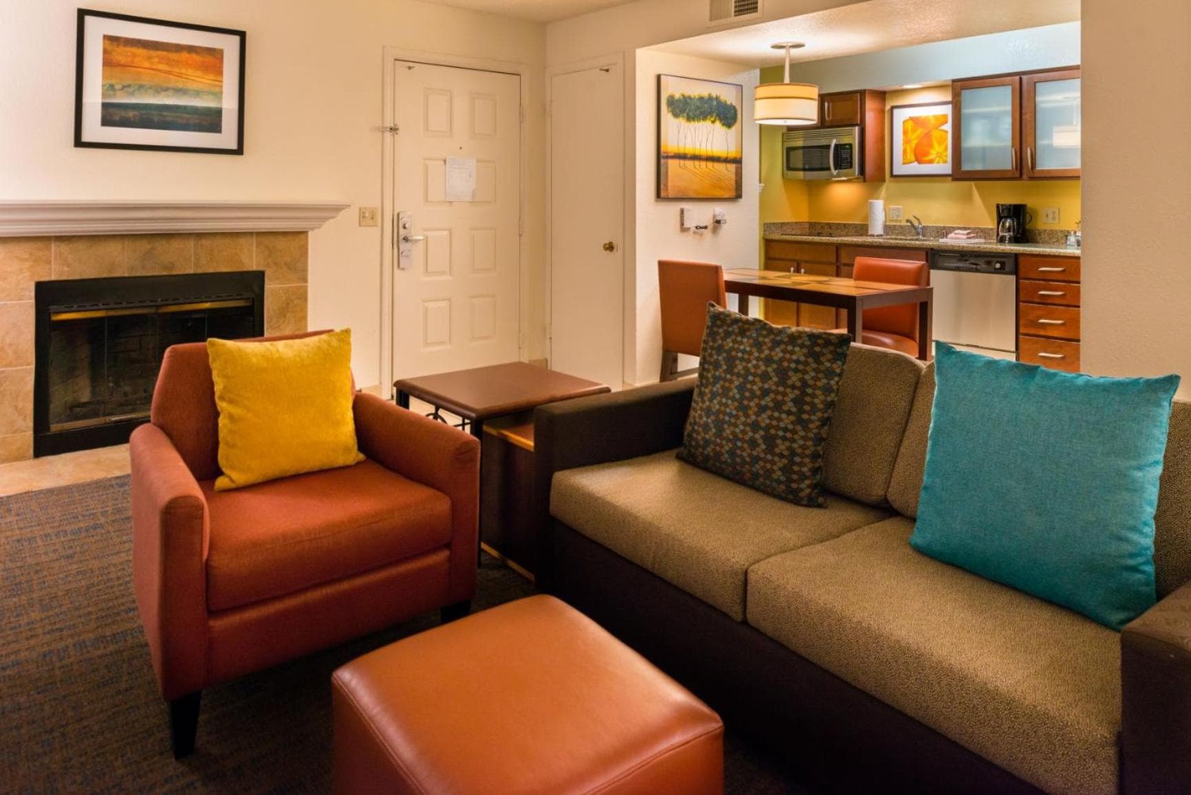 Hotel room at Staybridge Suites Oxnard - River Ridge by IHG