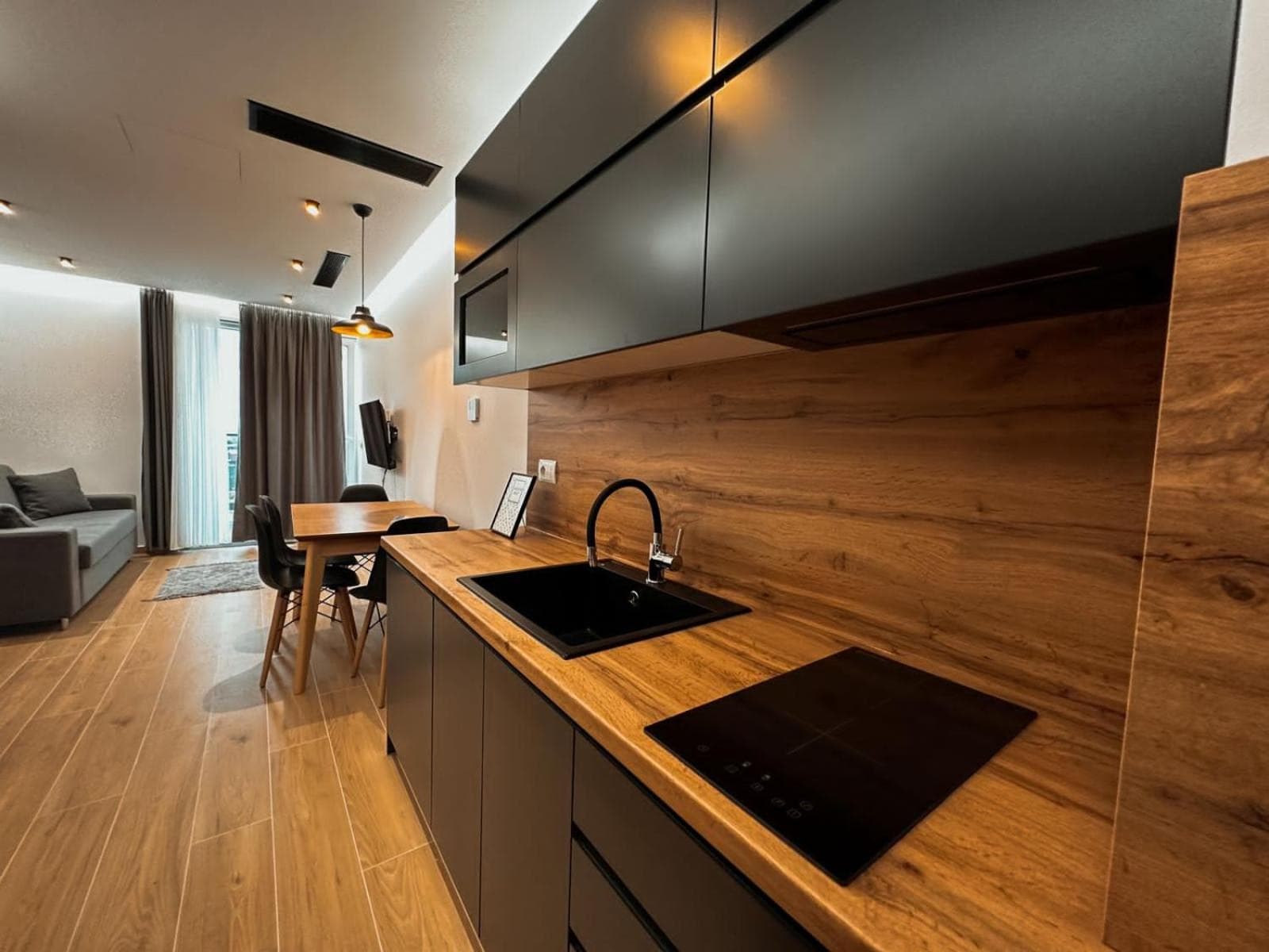 Aral Sea View Apartments & Suites, Shëngjin, photo 3