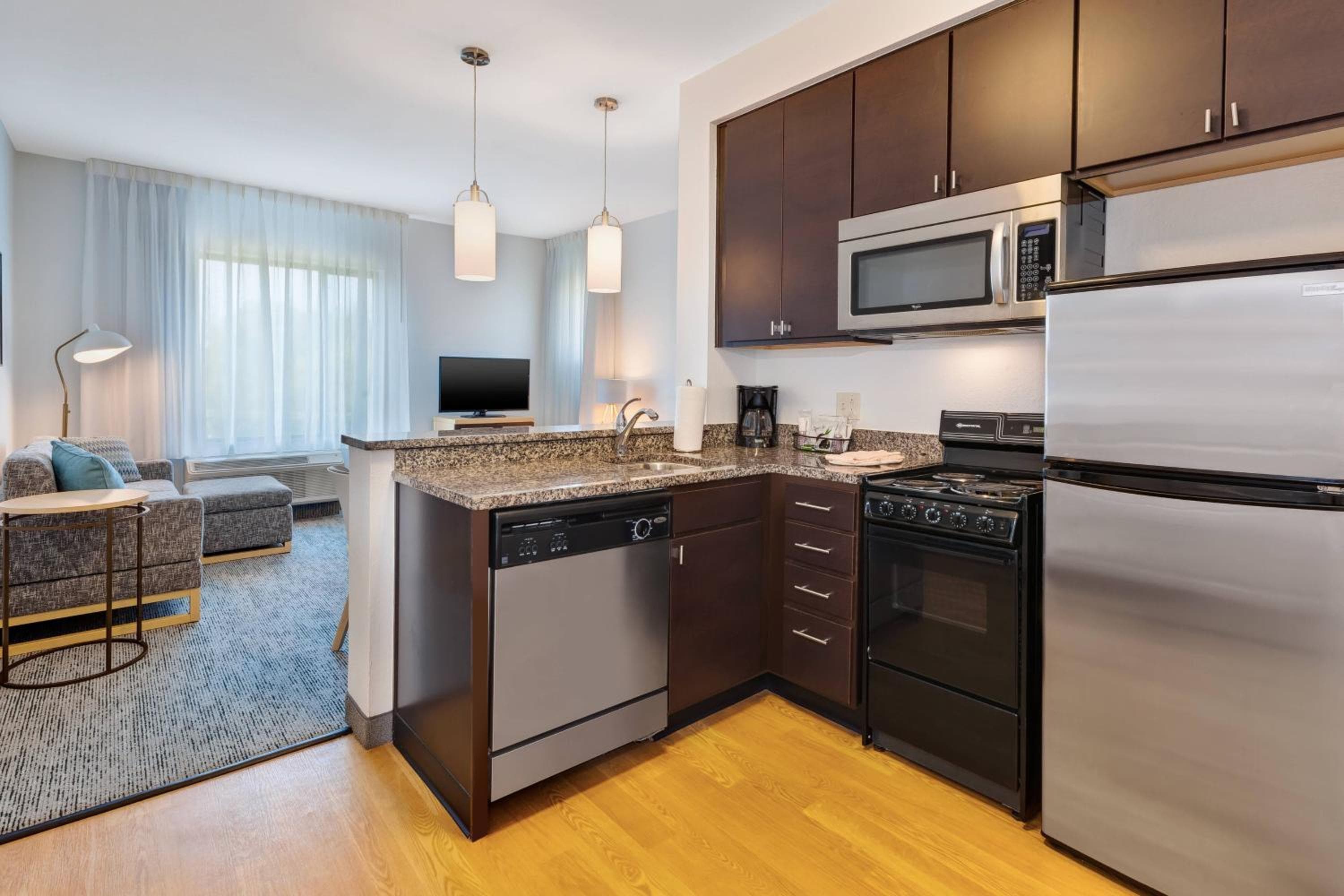 TownePlace Suites by Marriott Nashville Airport, Nashville, photo 2