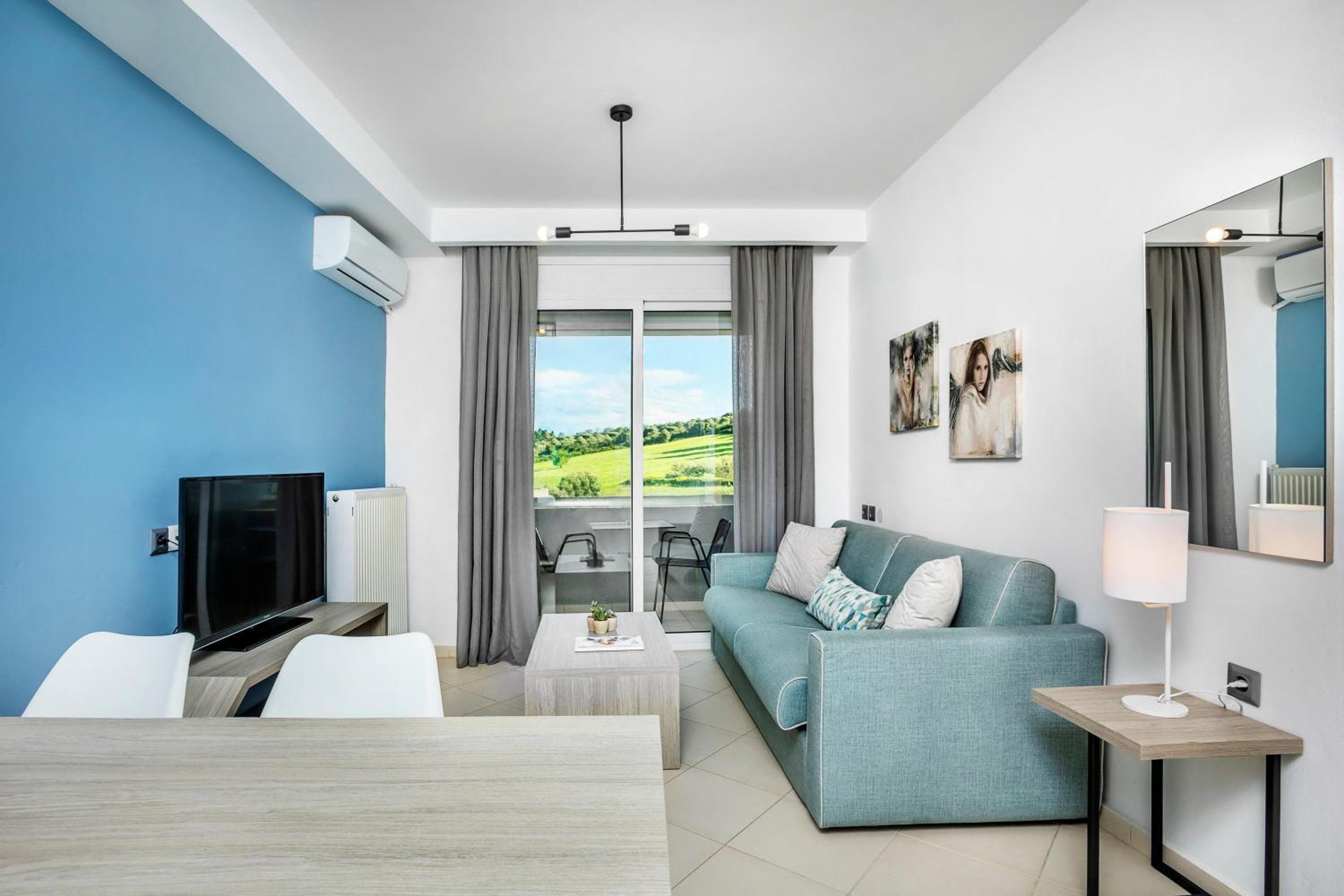 Agreste Luxury Apartments, Paliouri