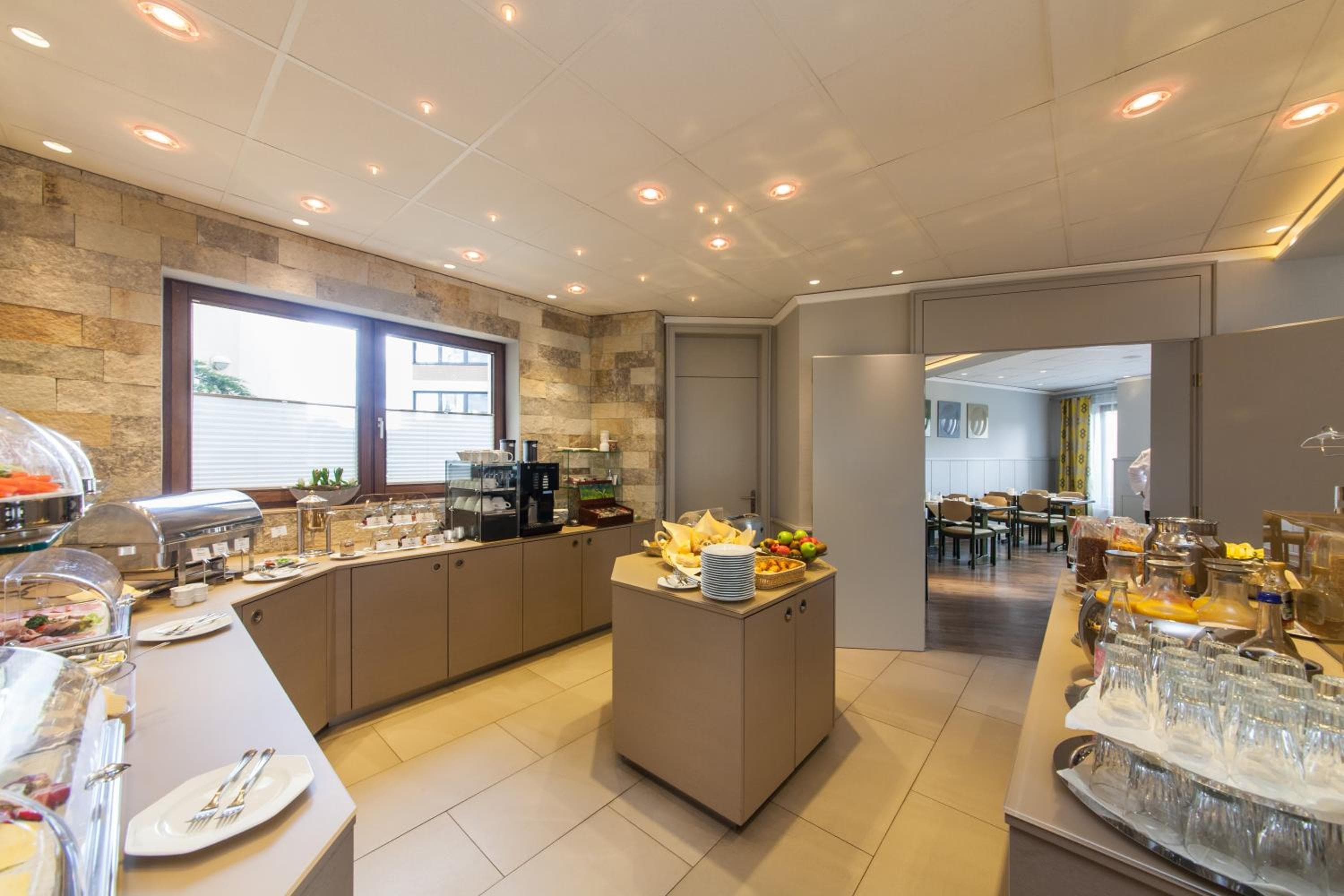 Hotel Strijewski - Apartments, Wolfsburg, photo 5