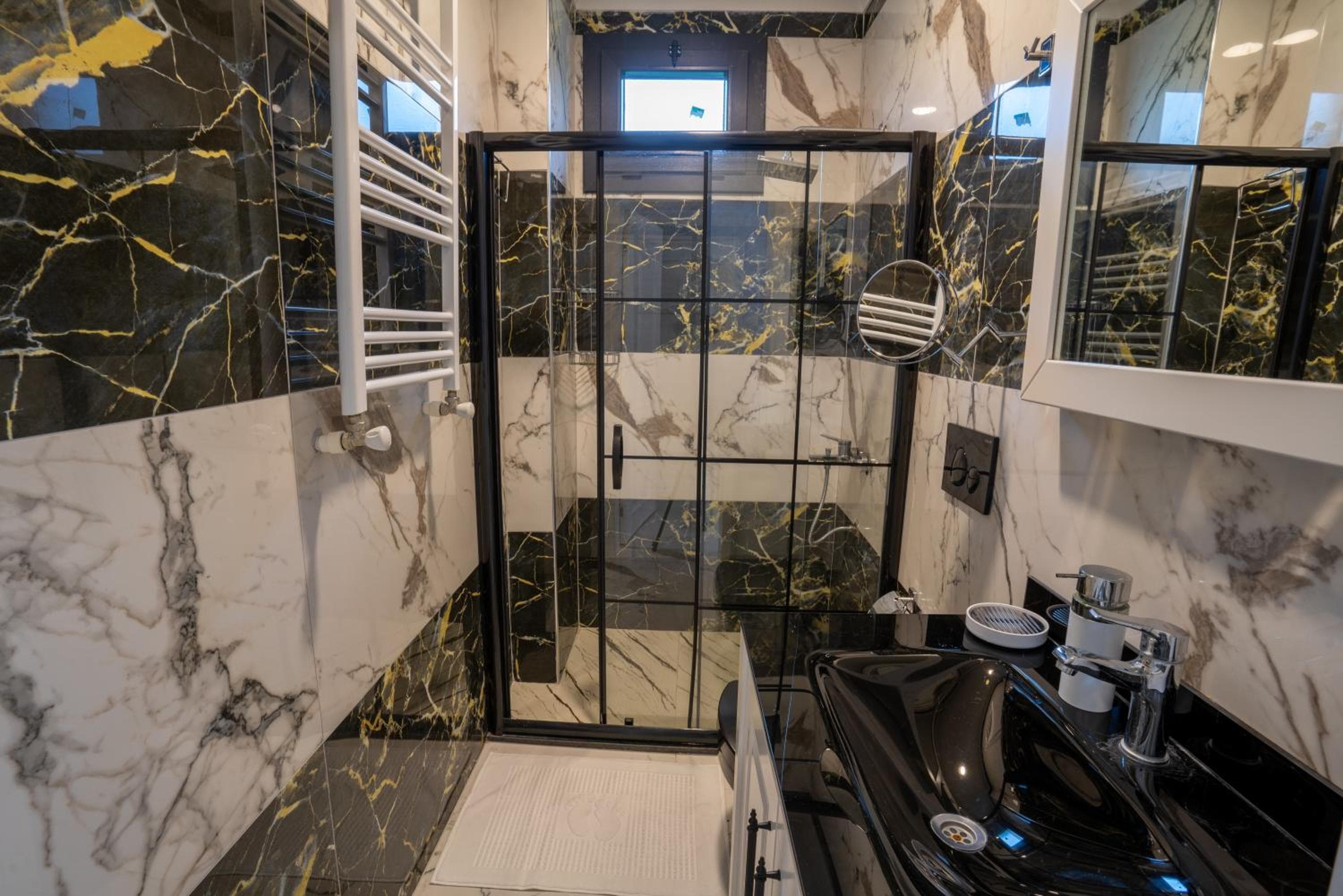 Poison Garden Suite & SPA, Gözalan, photo 4