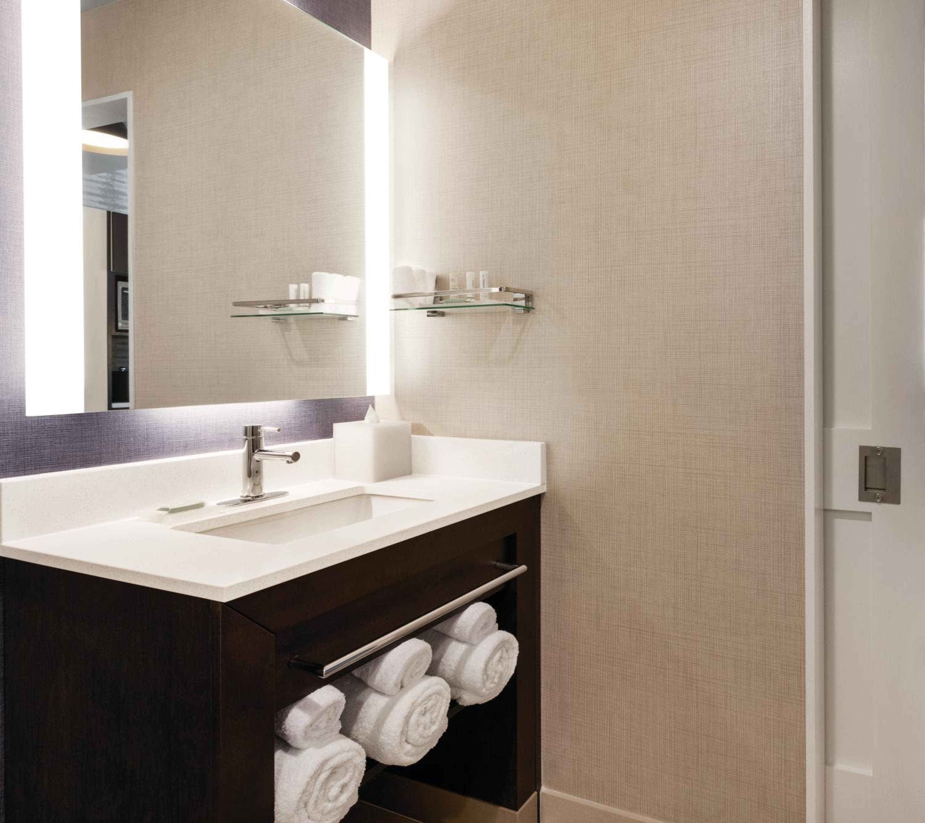 Residence Inn by Marriott New York JFK Airport, Jamaica, photo 3
