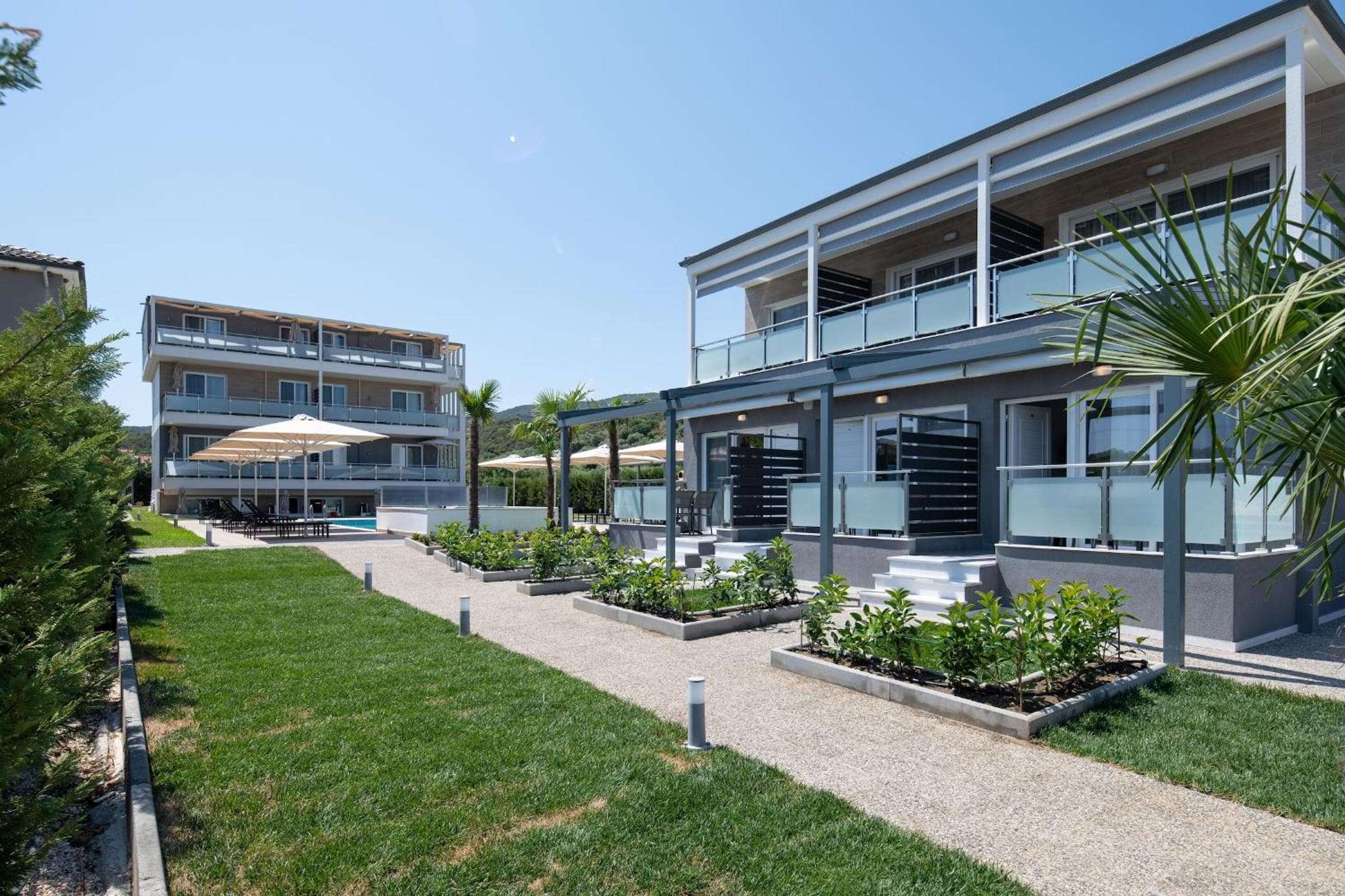 Astra Sarti Luxury Suites, Sarti