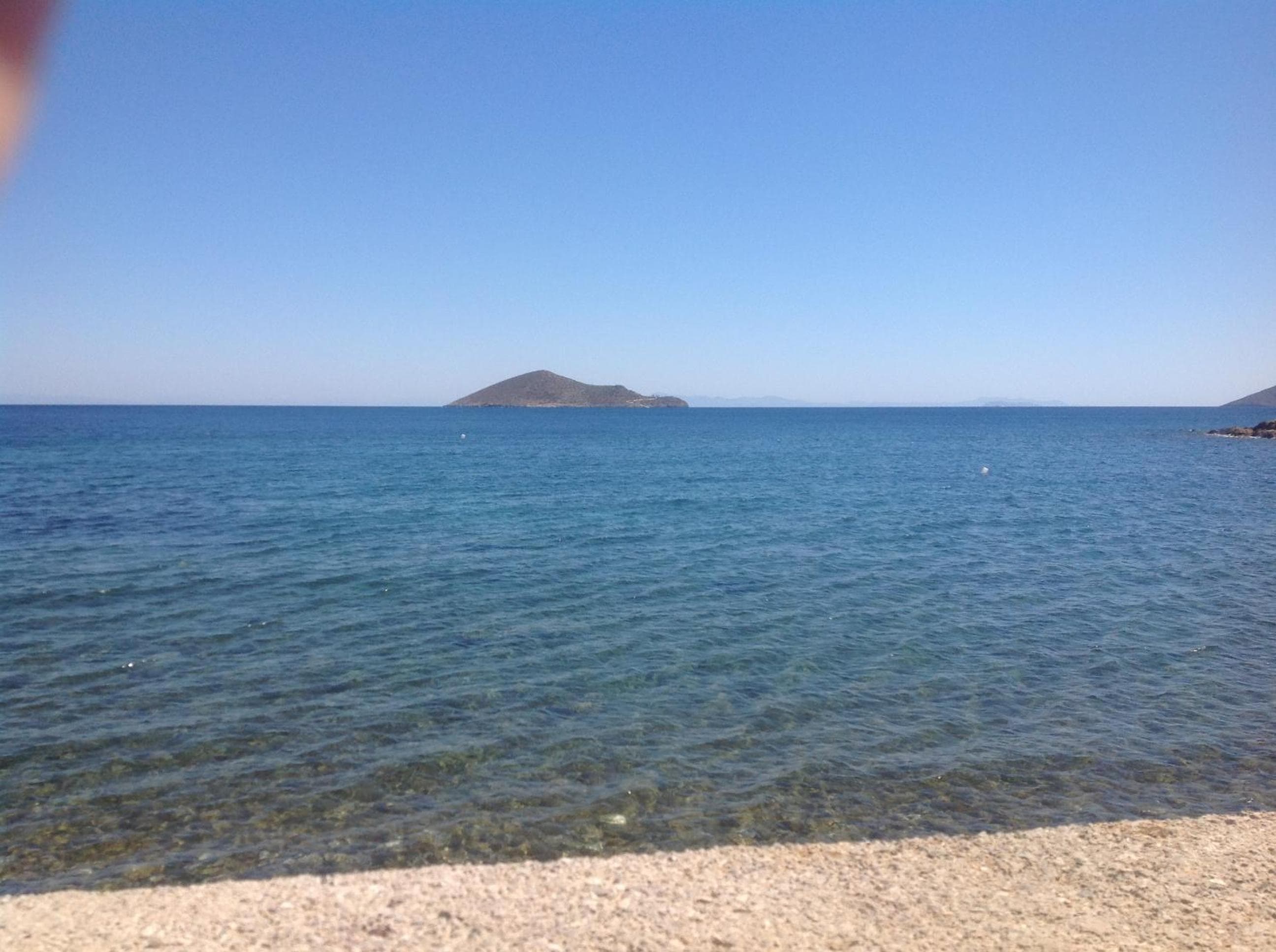Tony's Beach Hotel, Vromolithos, photo 2