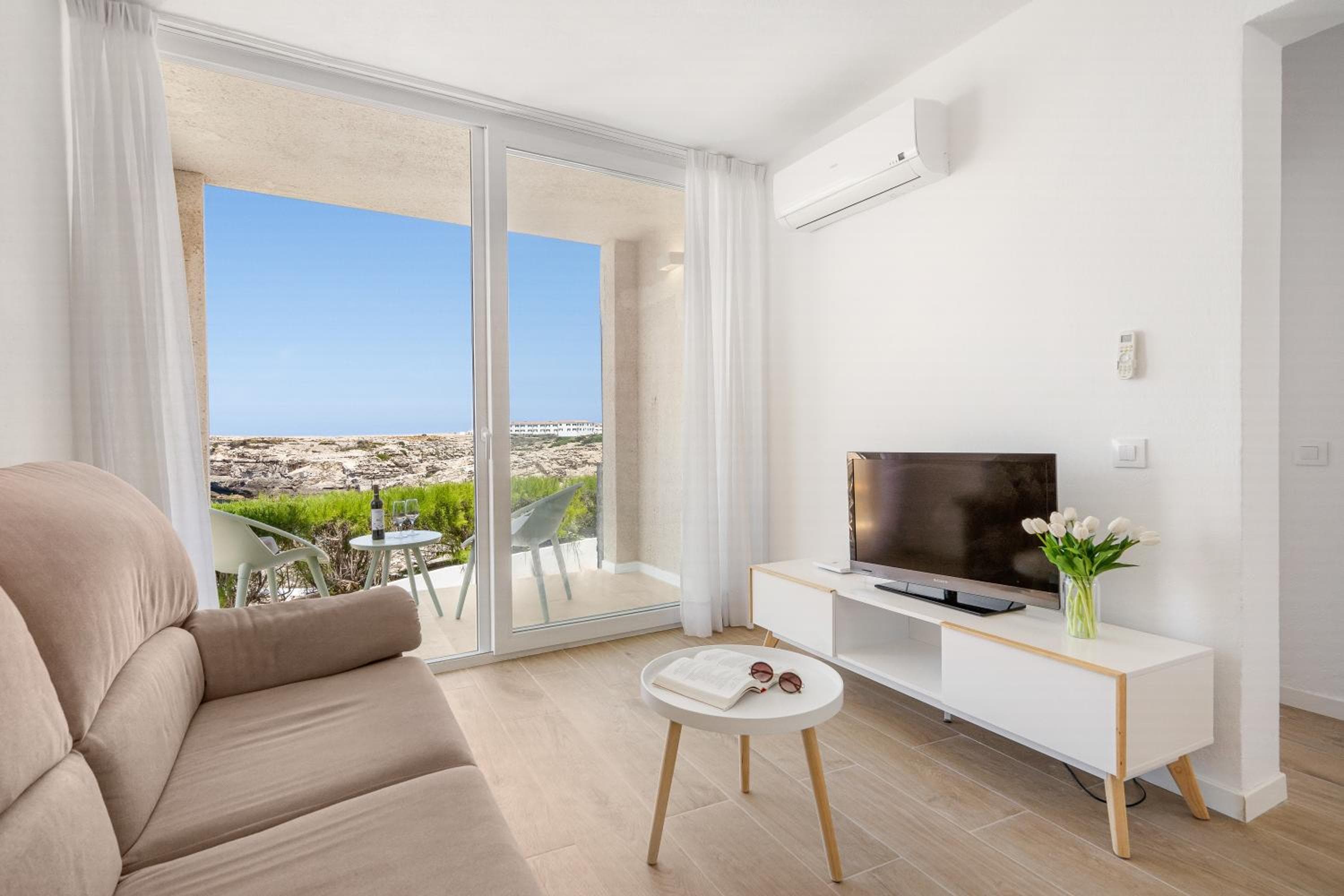 VORAMAR by 3VILLAS, Cala en Forcat, photo 3