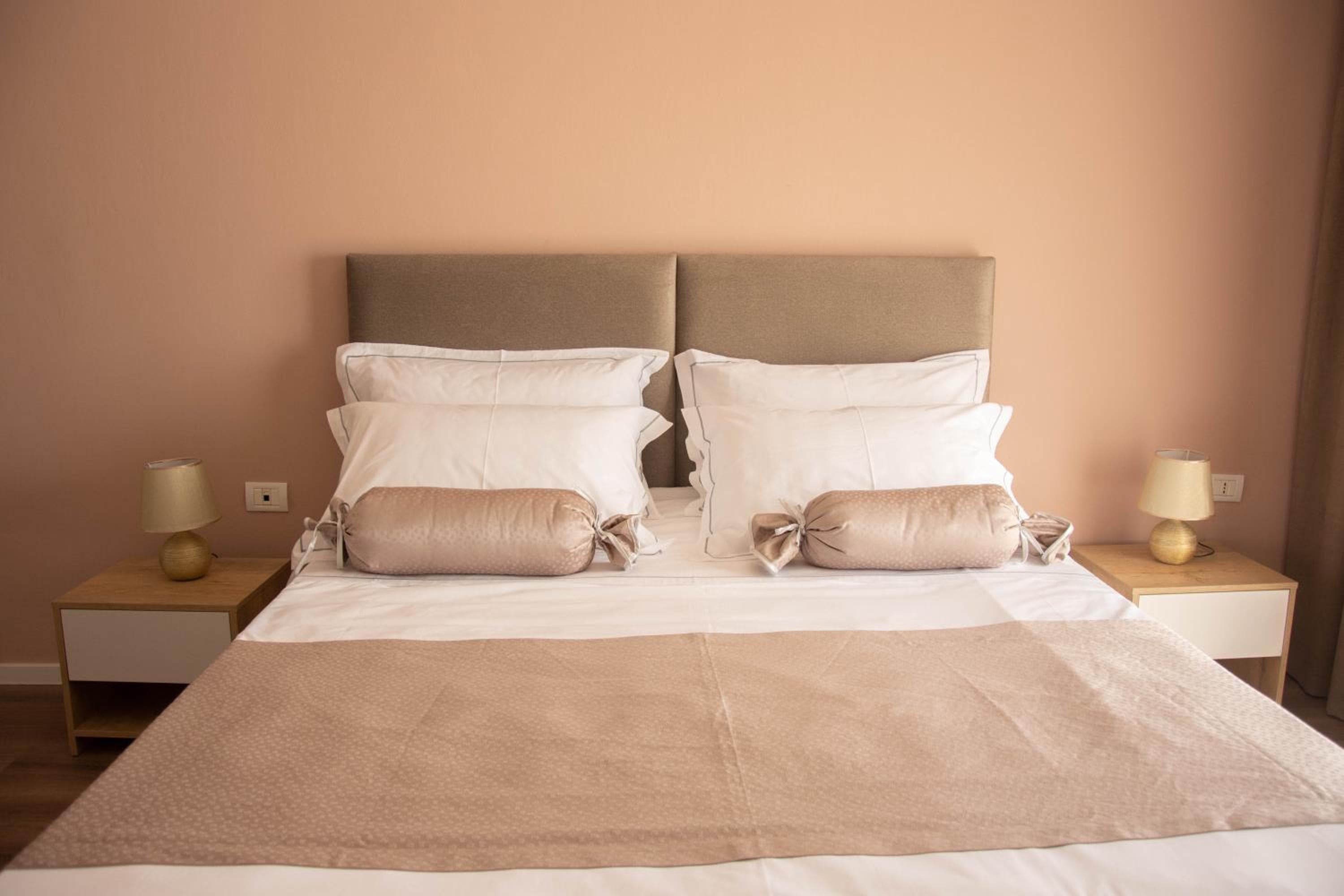 Wave Beachfront Apartments, Durrës, photo 6