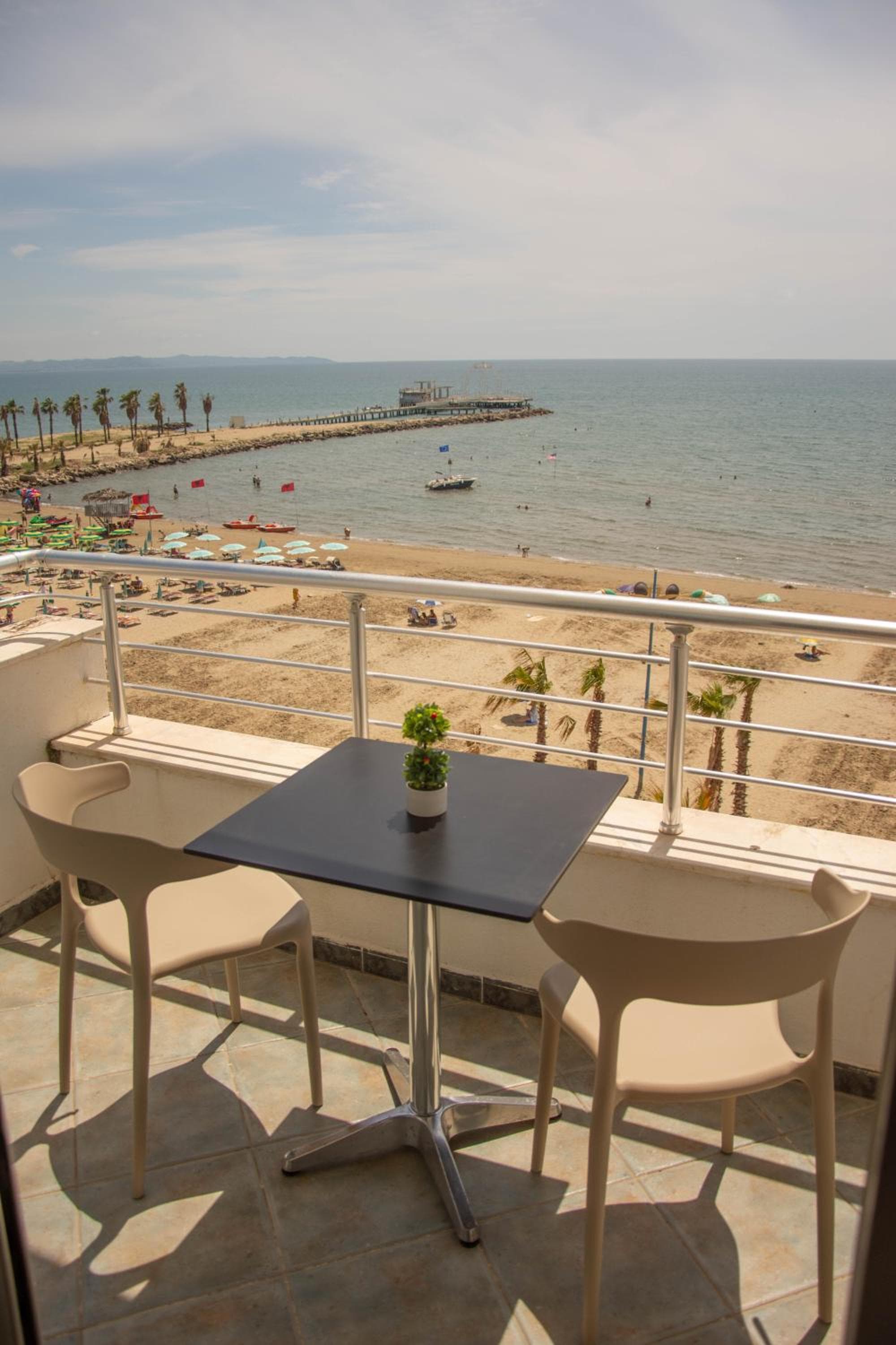 Wave Beachfront Apartments, Durrës, photo 4