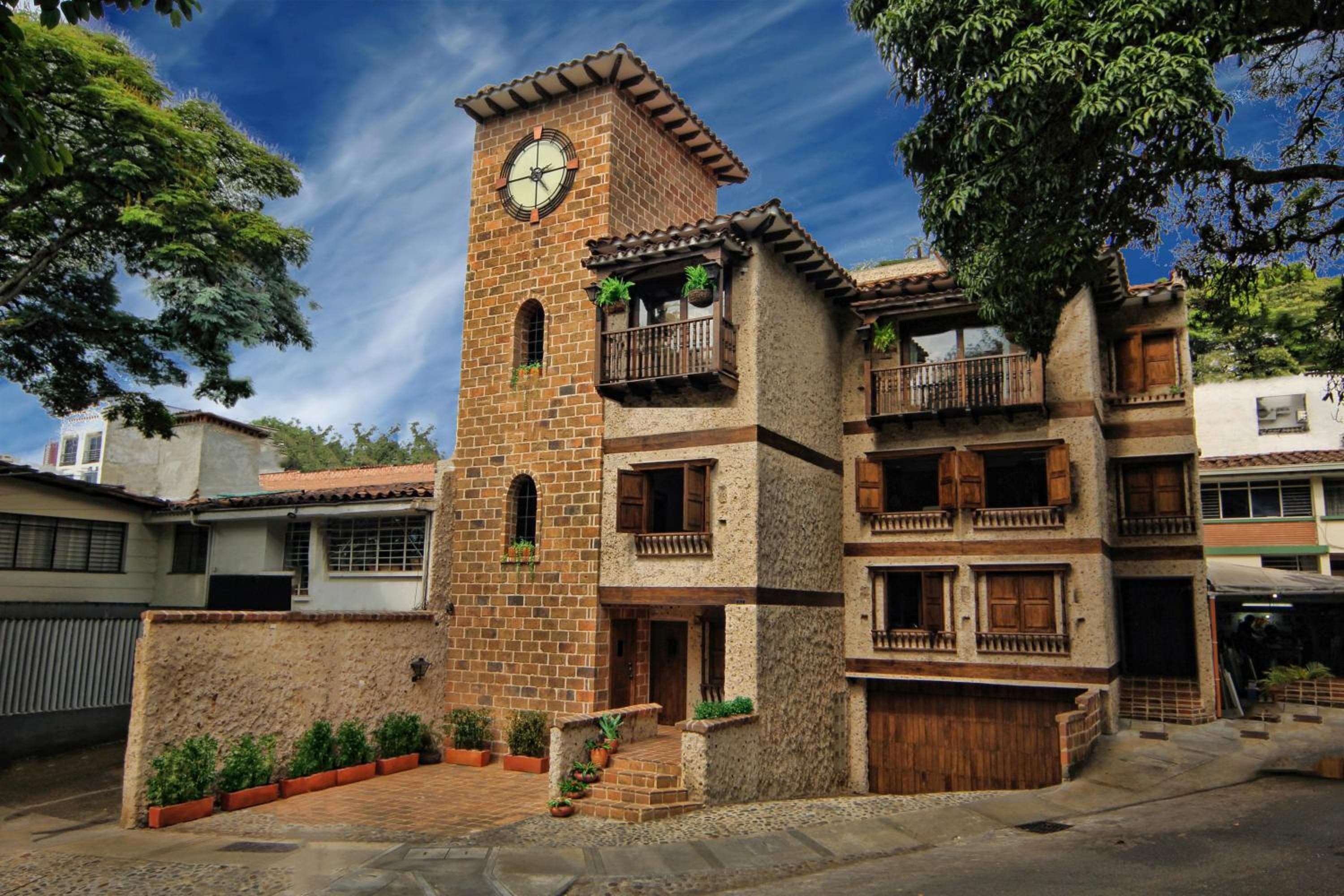 Casa Del Reloj, Medellín