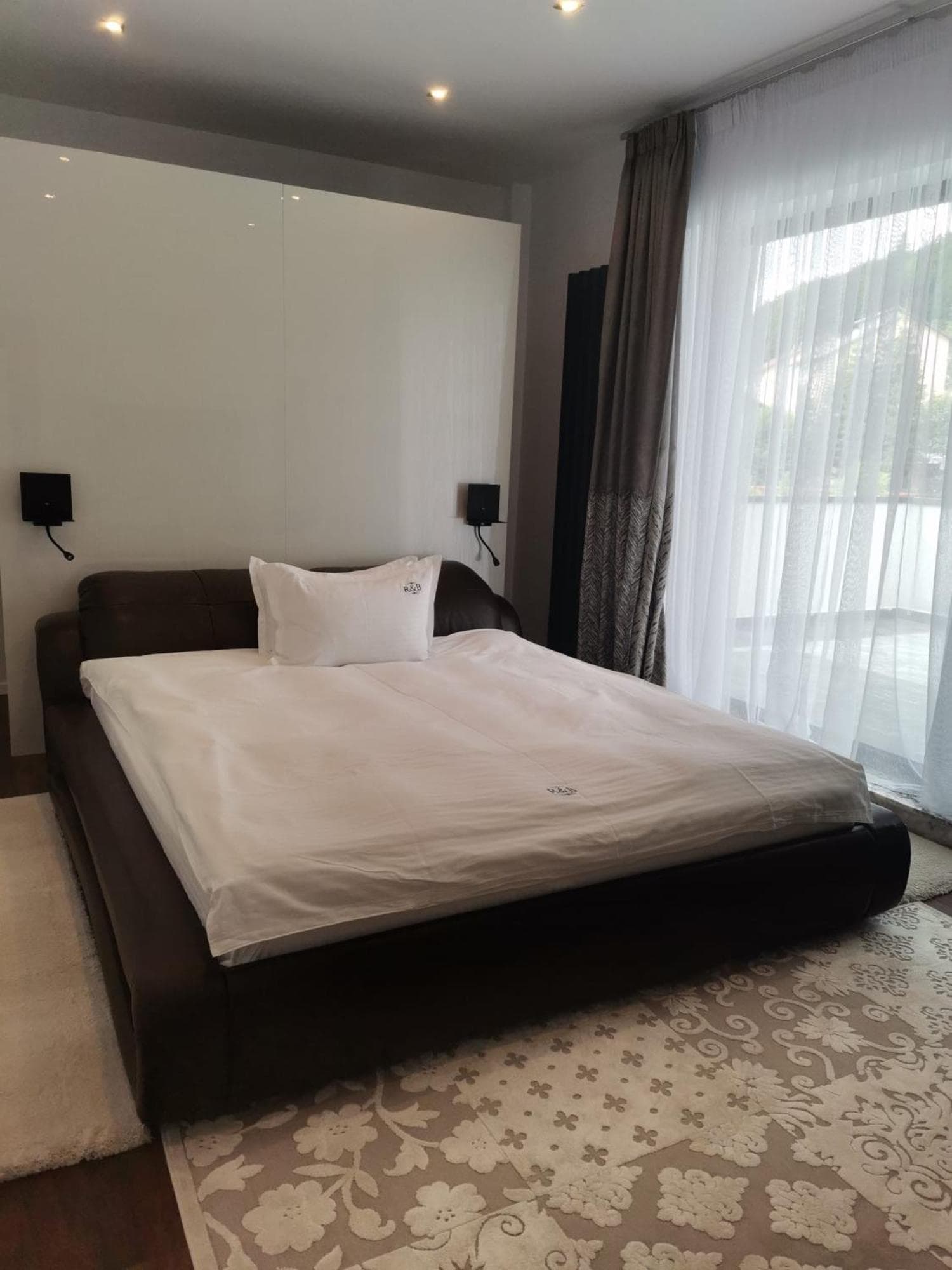 R&B Apartments, Predeal, photo 4