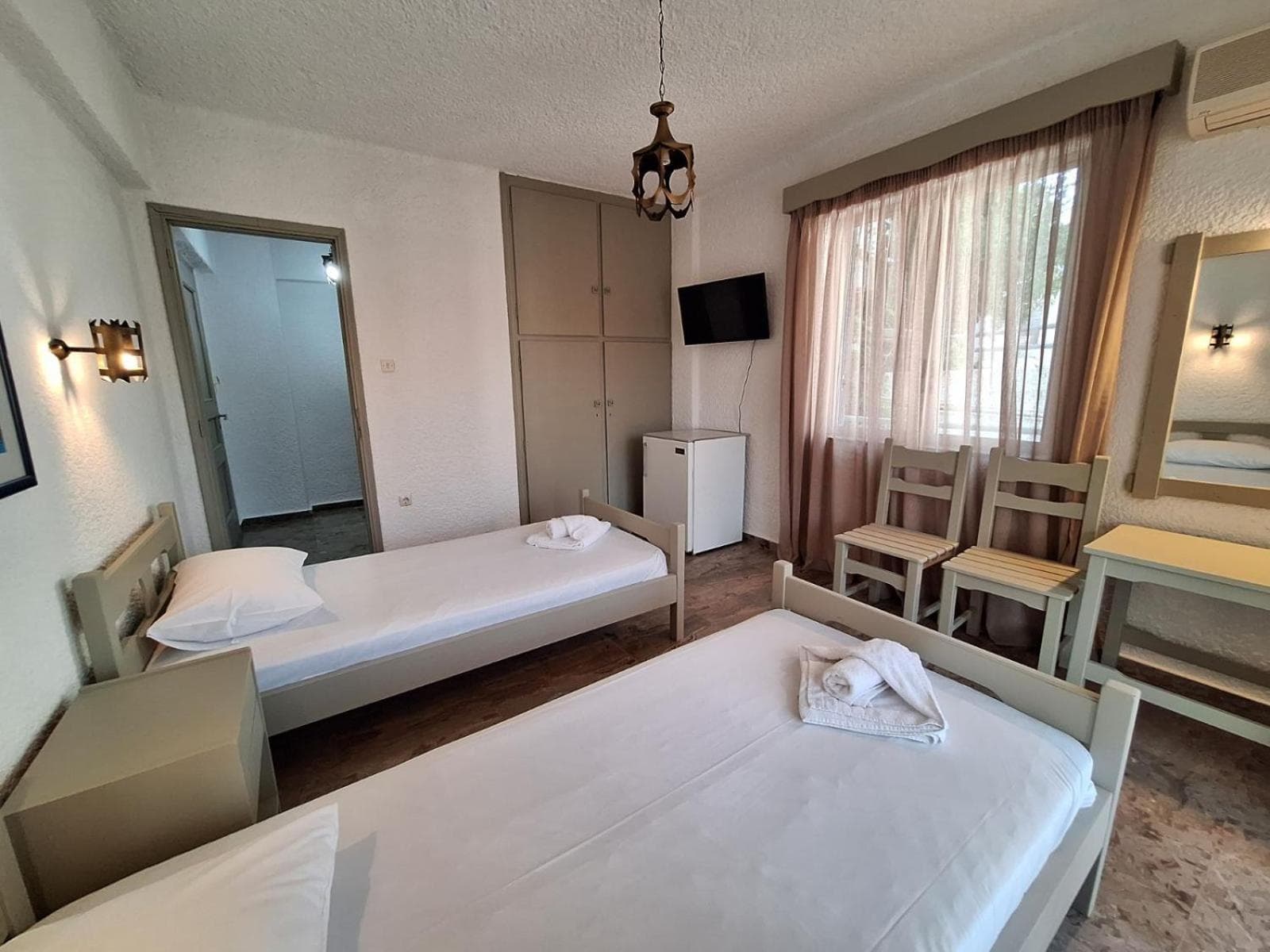 FILOXENIA by Evita's Resort, Poros