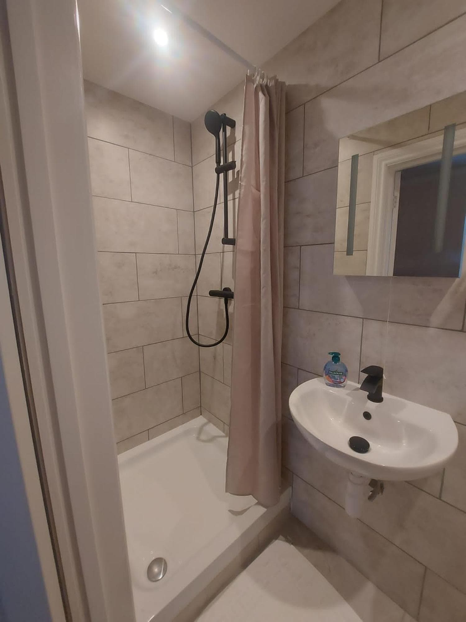 Inn By The Sea, PORTSMOUTH, Parking EV 22kW Available, Portsmouth, photo 5