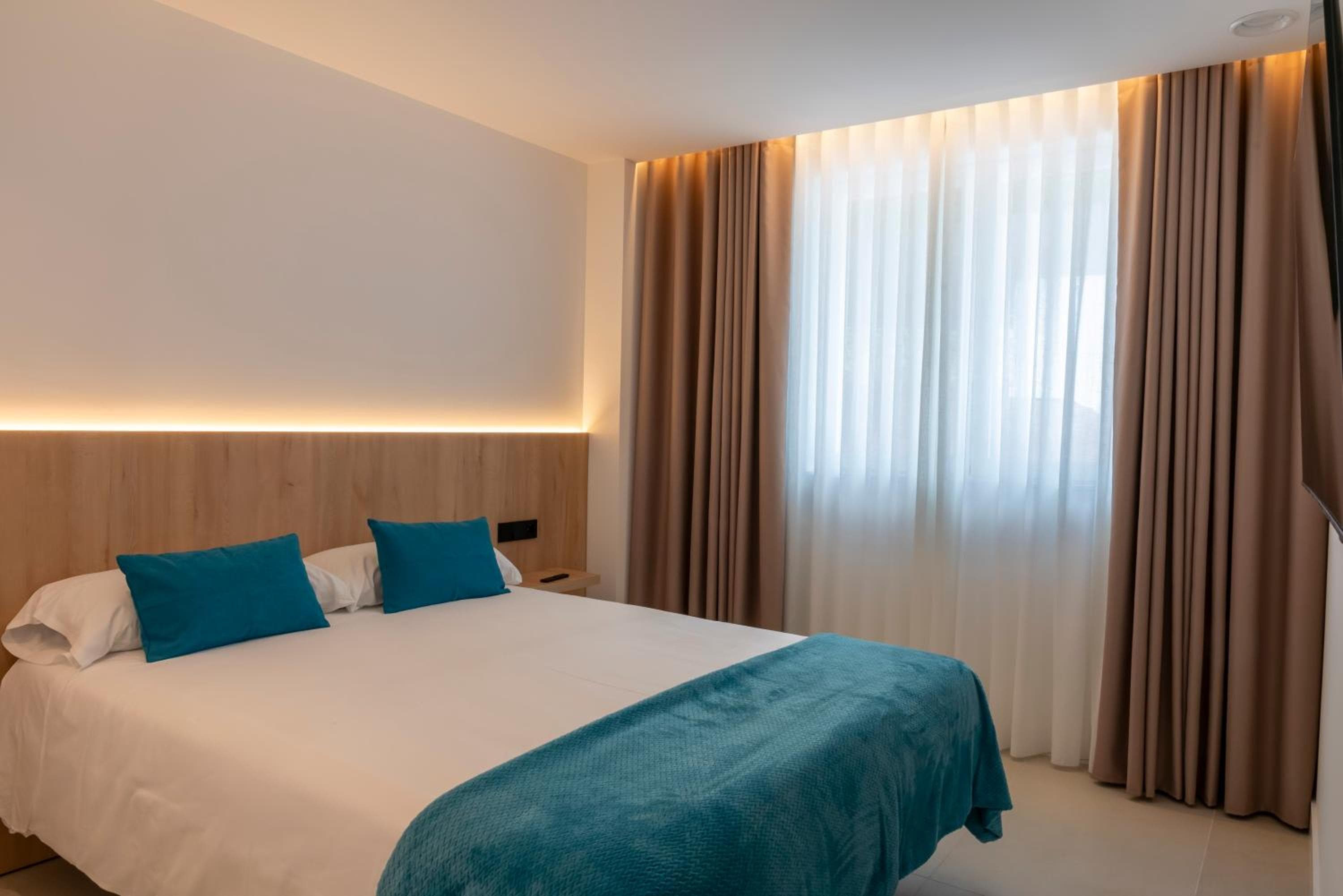 GALIHOST - RD Hotel Apartamento con piscina climatizada, Raxo, photo 5