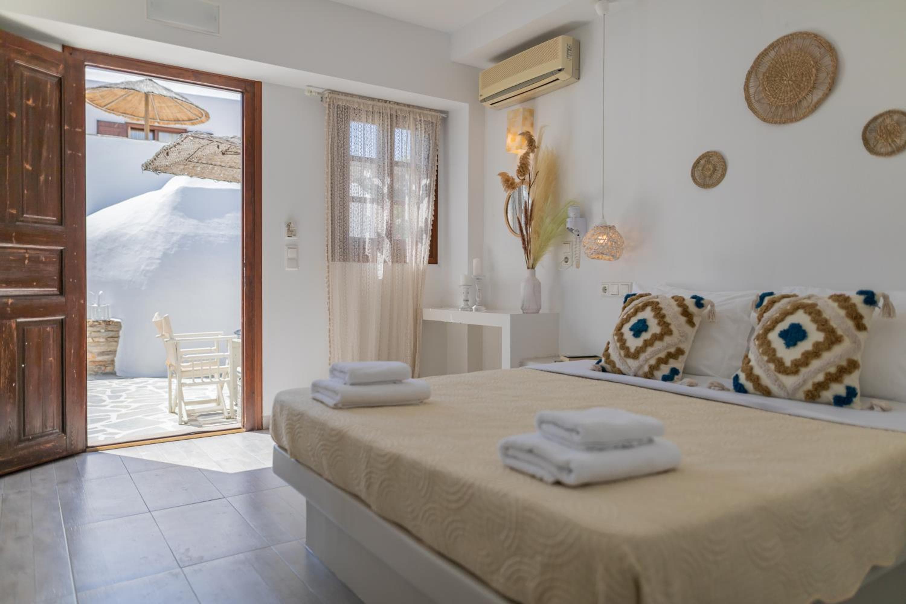 Anemomilos Beach hotel, Agia Anna Naxos, photo 2