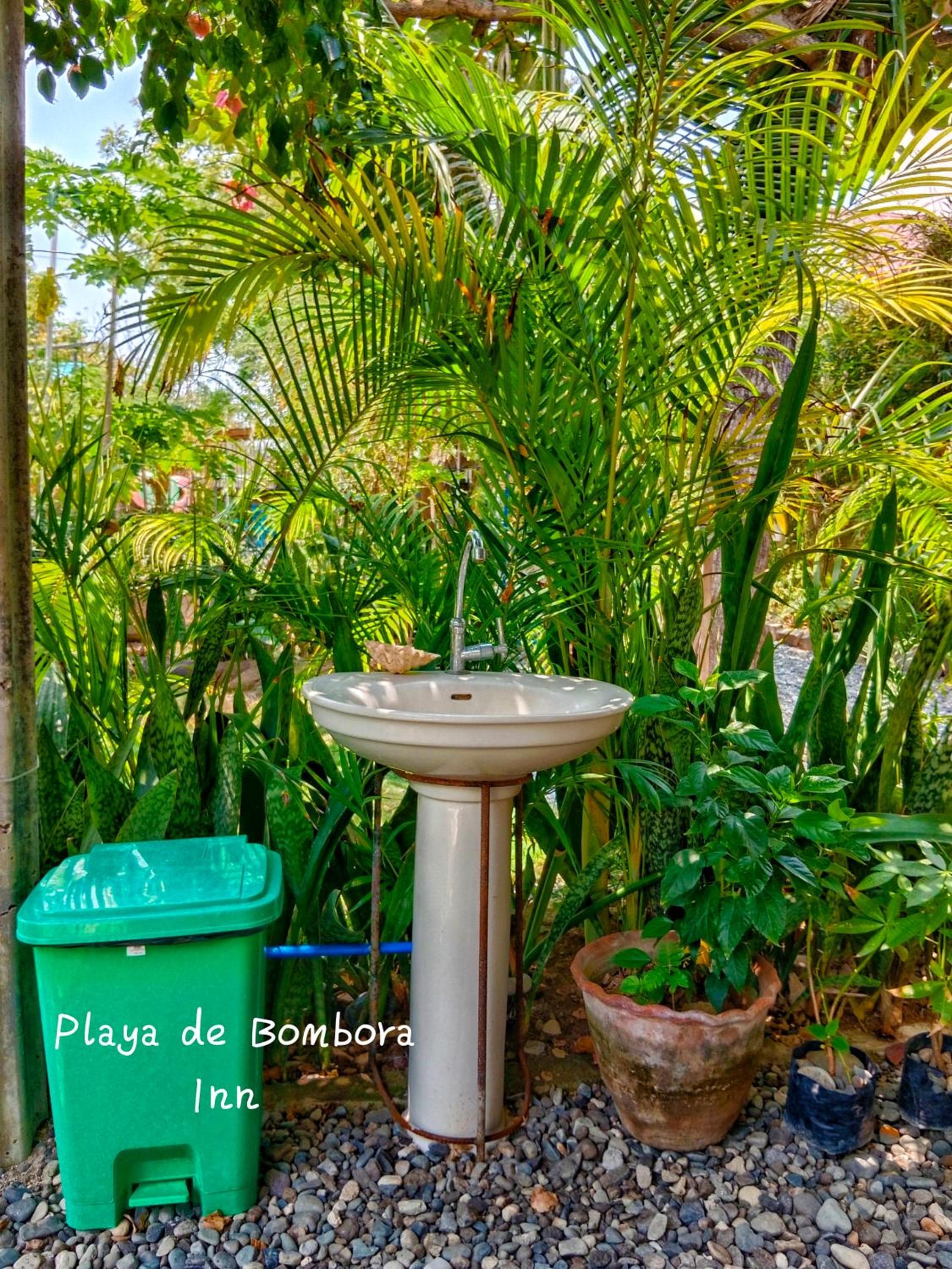 Playa de Bombora Inn, Cabugao, photo 2
