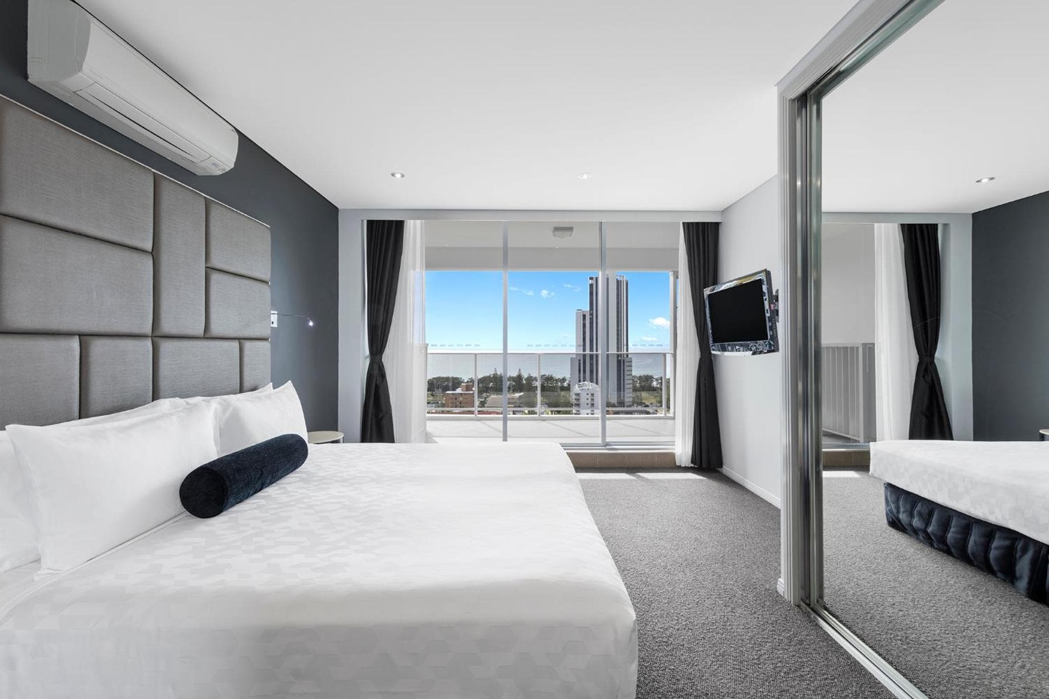 Hotel room at Meriton Suites Broadbeach