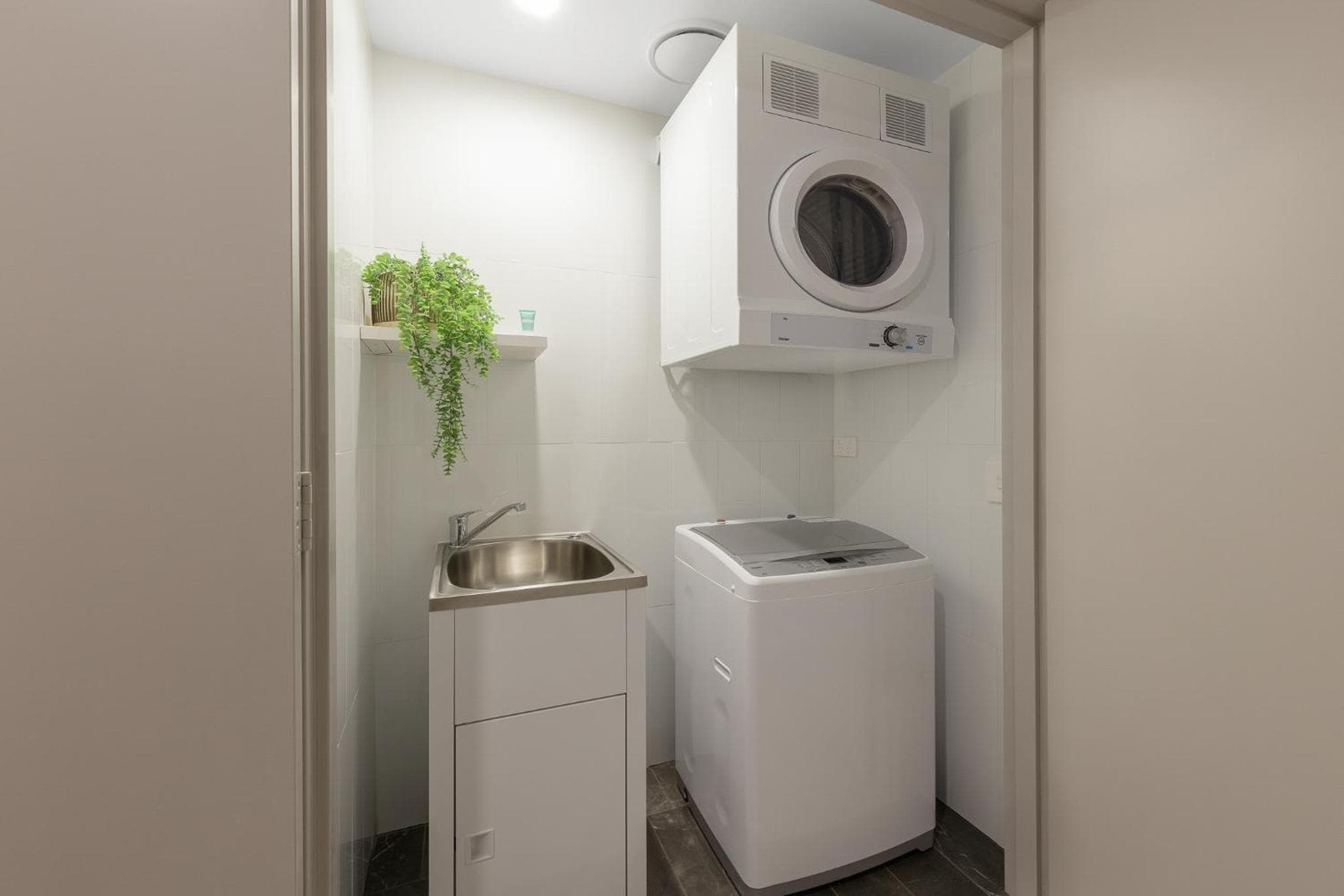 Meriton Suites Broadbeach, Gold Coast, photo 6