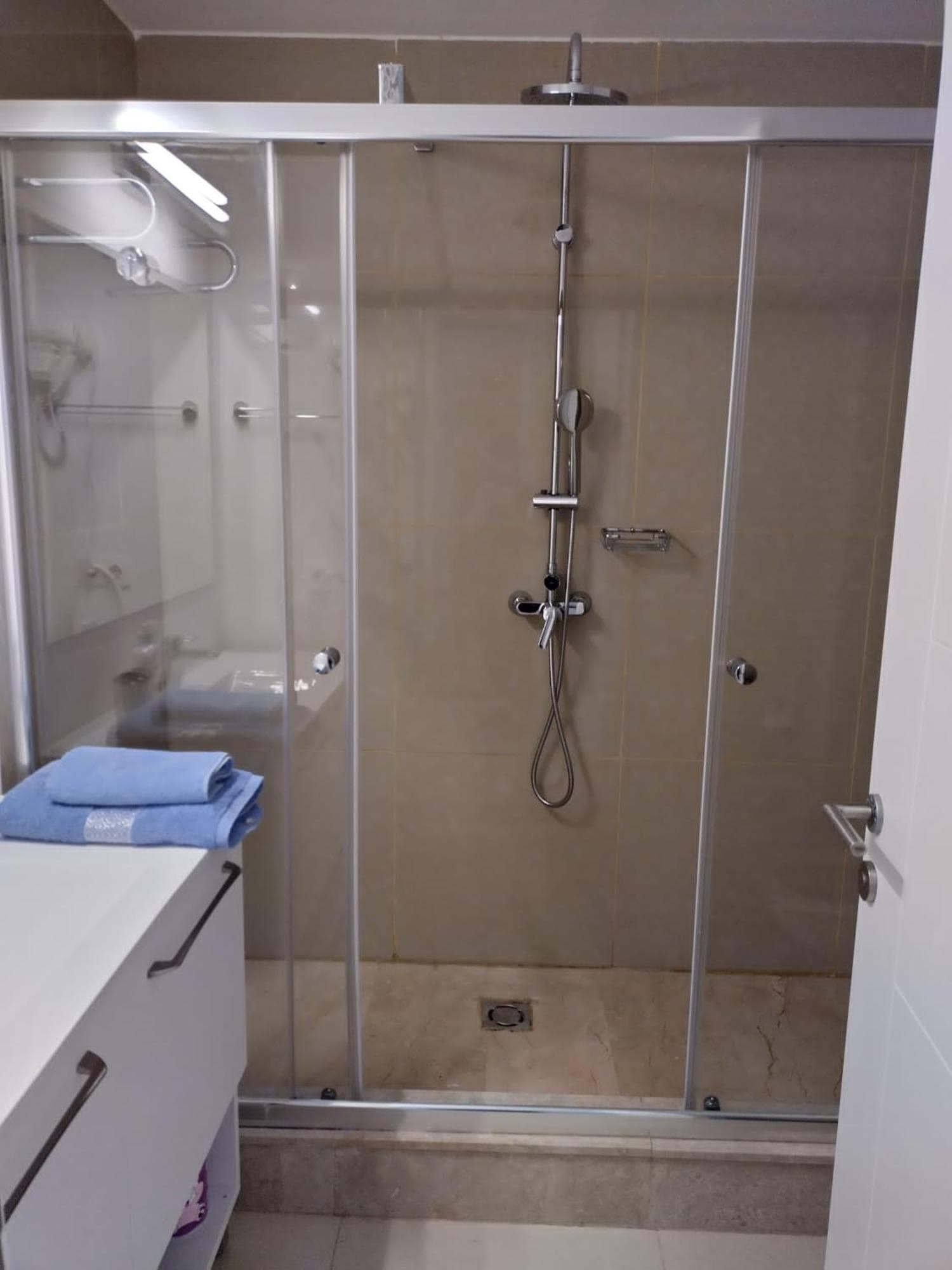 BLAXY Resort STEFI, Douăzeci şi Trei August, photo 5