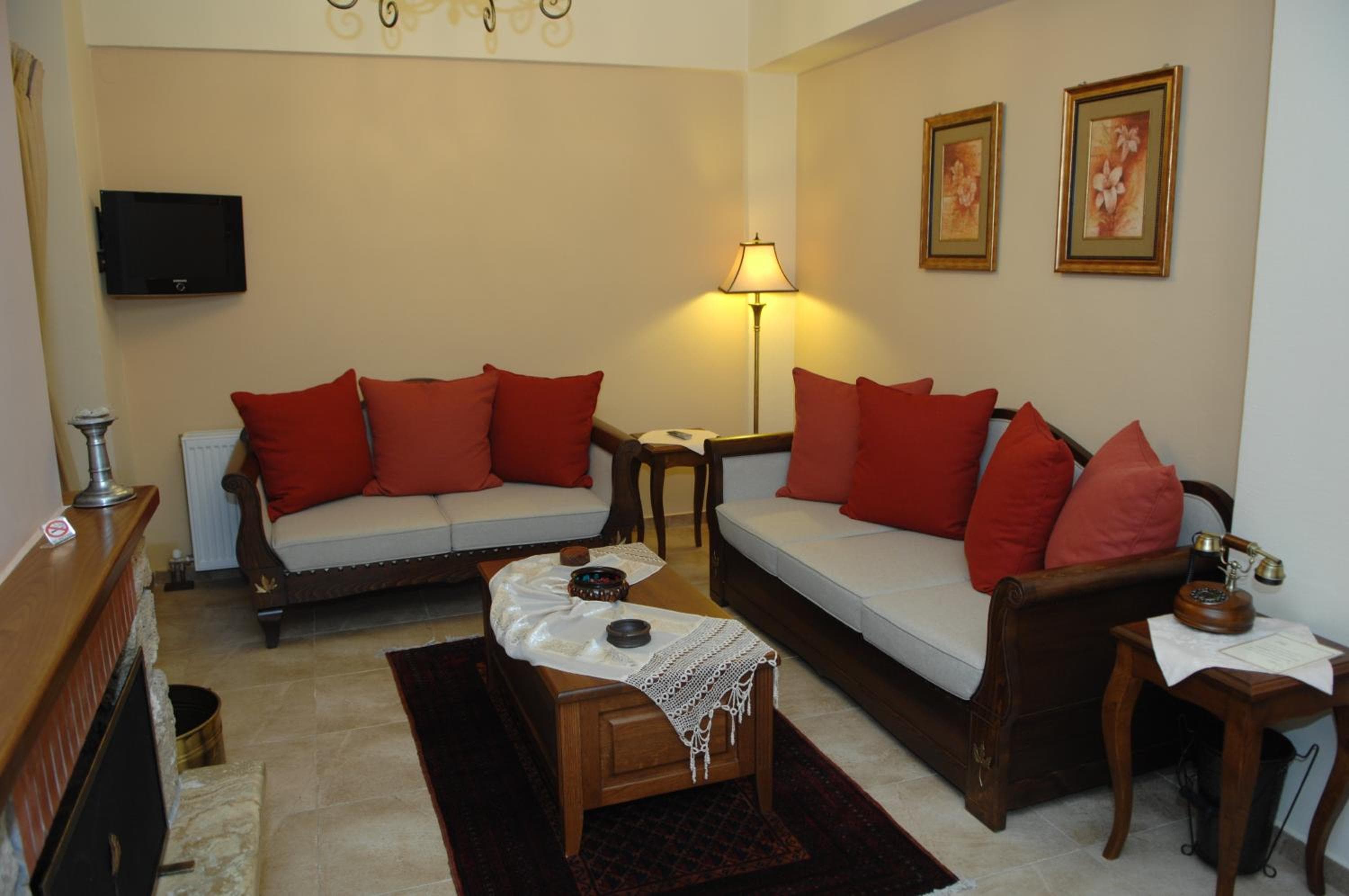 Roes Suites, Kato Loutraki, photo 5