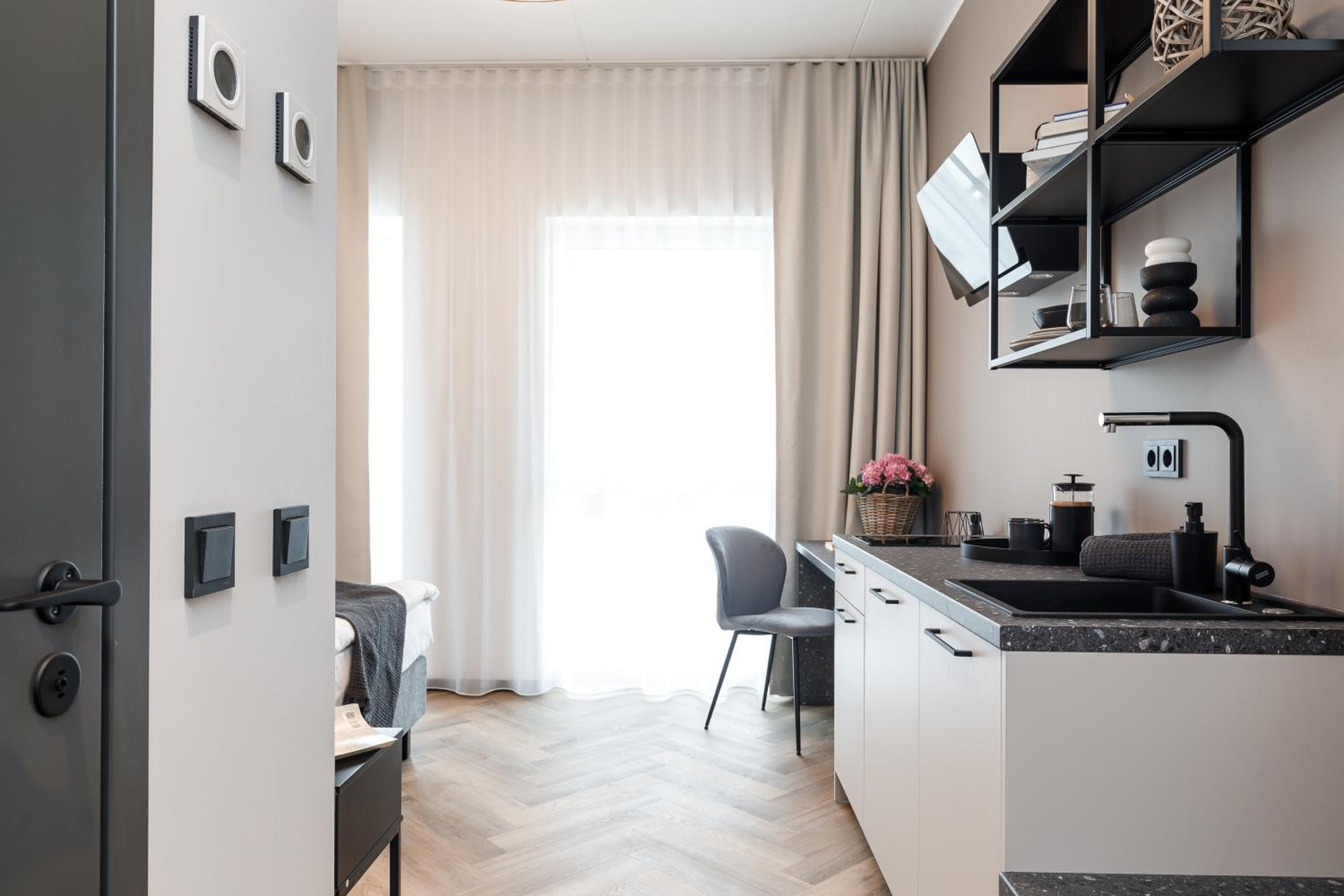 Rare Apartment Hotel - Self Check-In Miniapartments, Tartu, photo 2