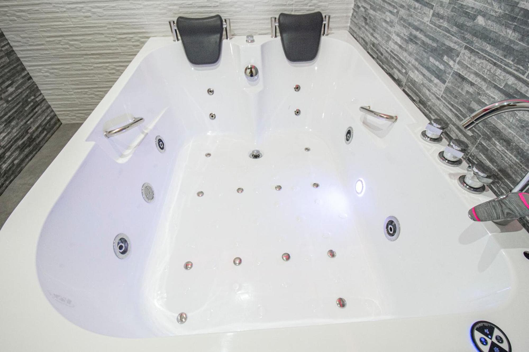 Royal Playa Suite and Apartament -private parking- self chek out, Catania, photo 4