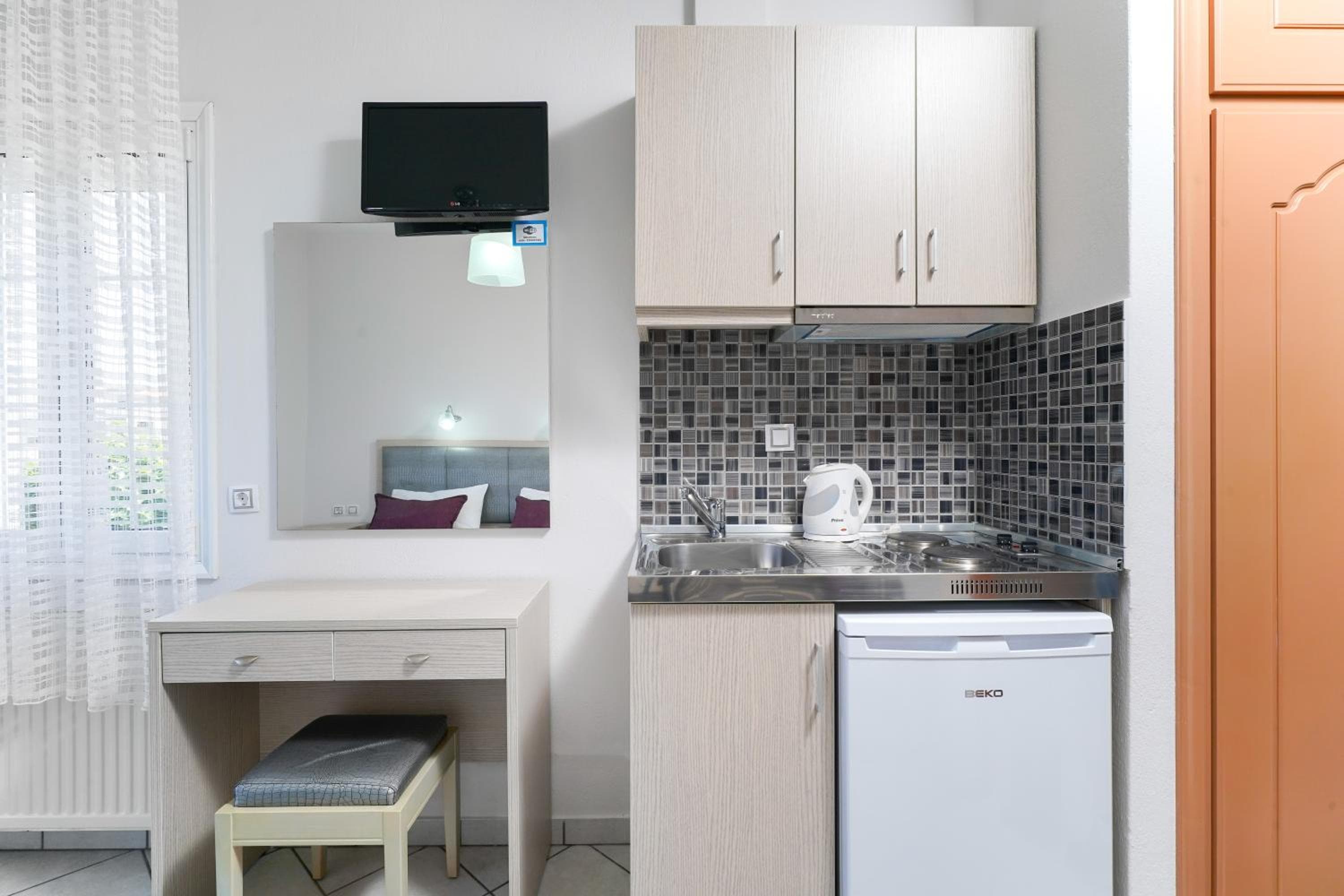 Melathron Rooms & Apartments, Skala Potamias, photo 5