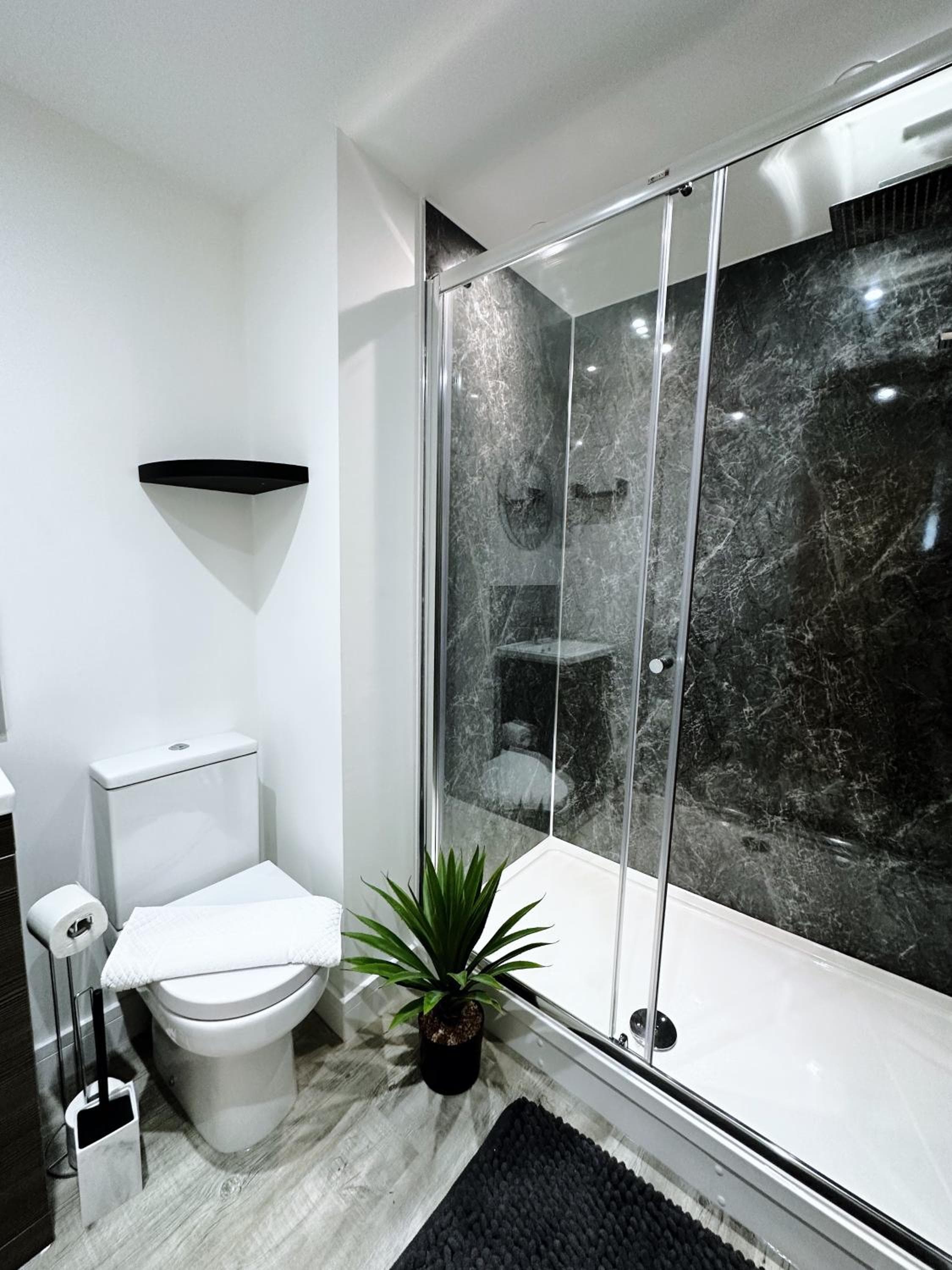 The Atlantis - Tower Apartments, Great Yarmouth, photo 6