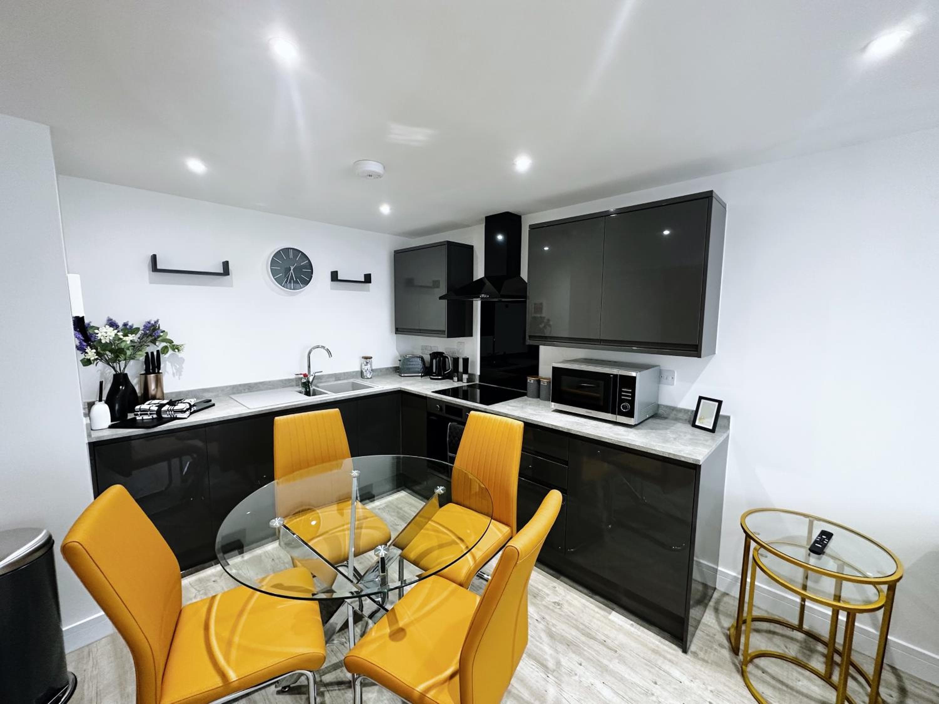 The Atlantis - Tower Apartments, Great Yarmouth, photo 3