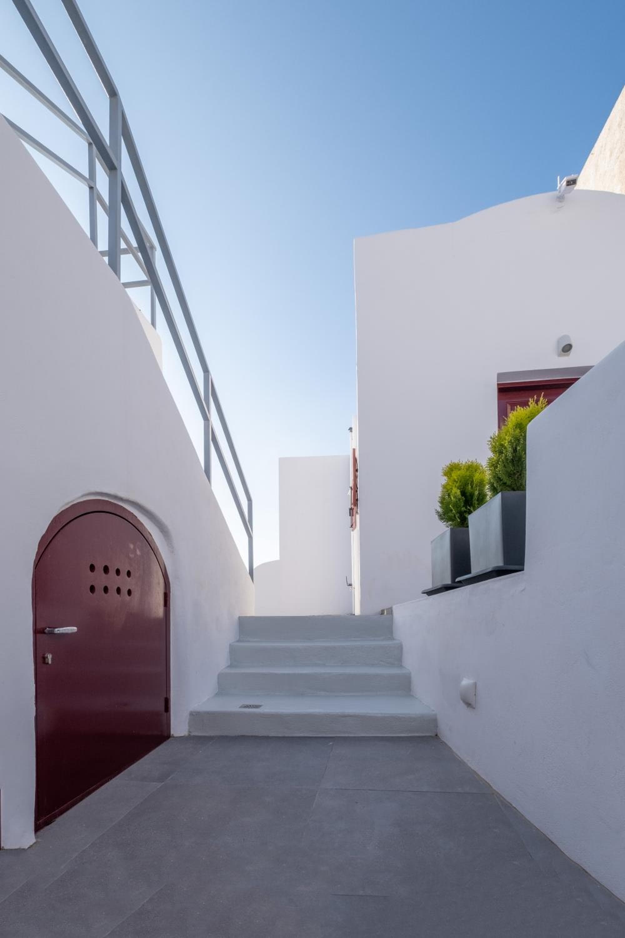 OUTOPOIA CAVE STUDIOS, Oia, photo 2