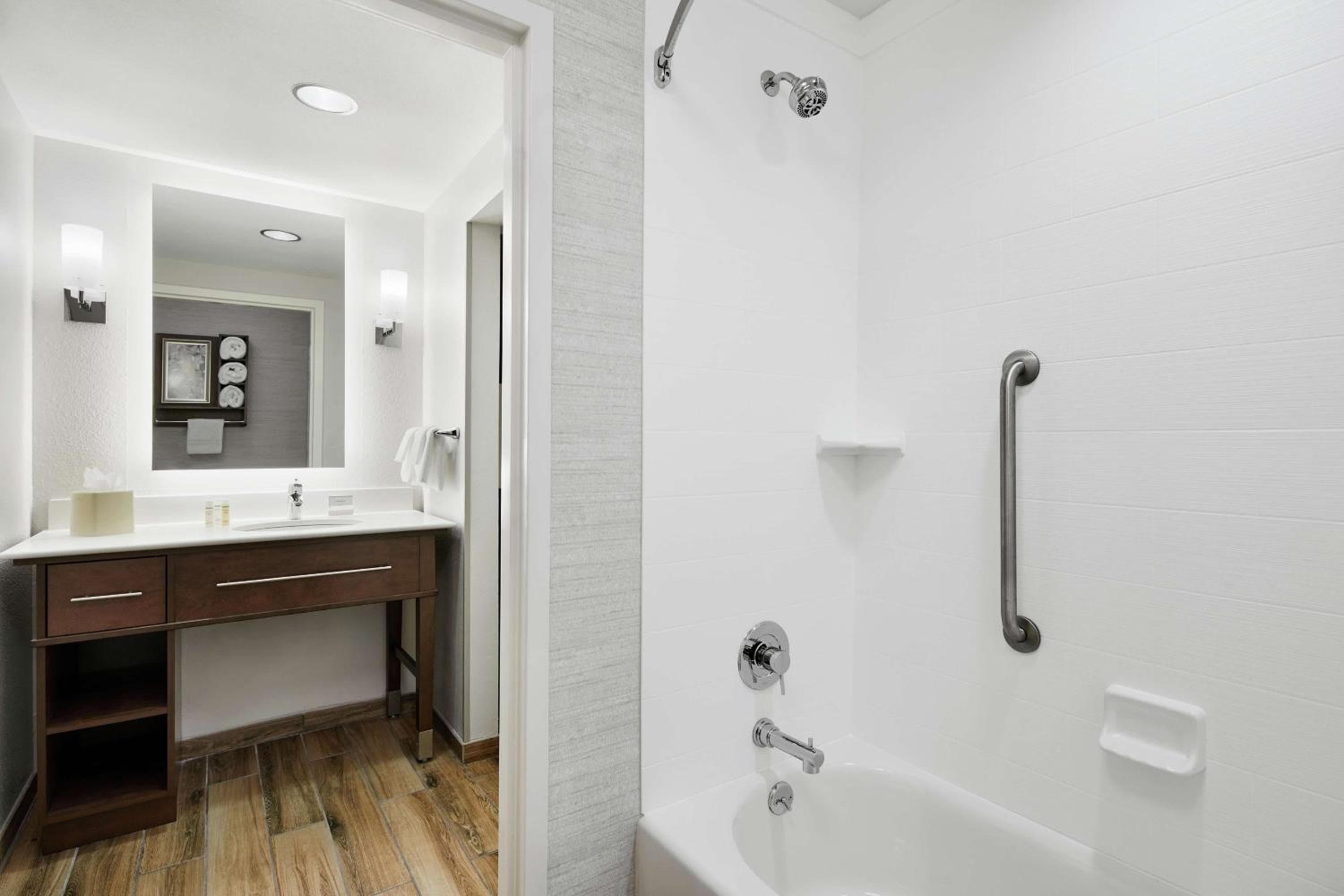 Homewood Suites Champaign-Urbana, Champaign, photo 2