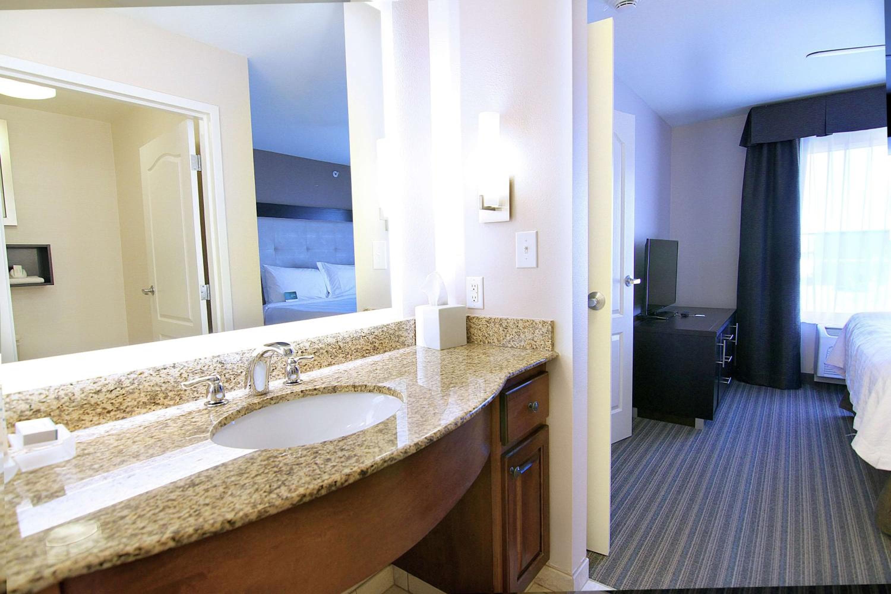 Homewood Suites by Hilton Fargo, Fargo, photo 6