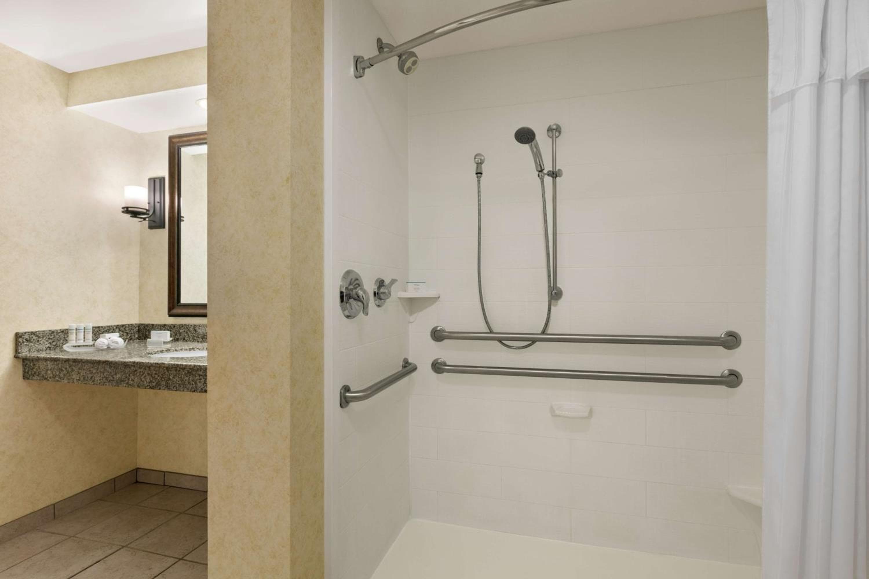 Homewood Suites Syracuse-Liverpool, Liverpool, photo 4