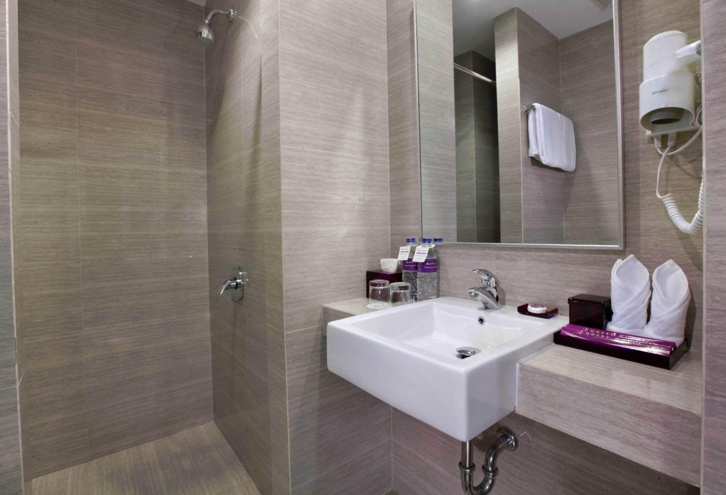 Quest Hotel Balikpapan by ASTON, Balikpapan, photo 4