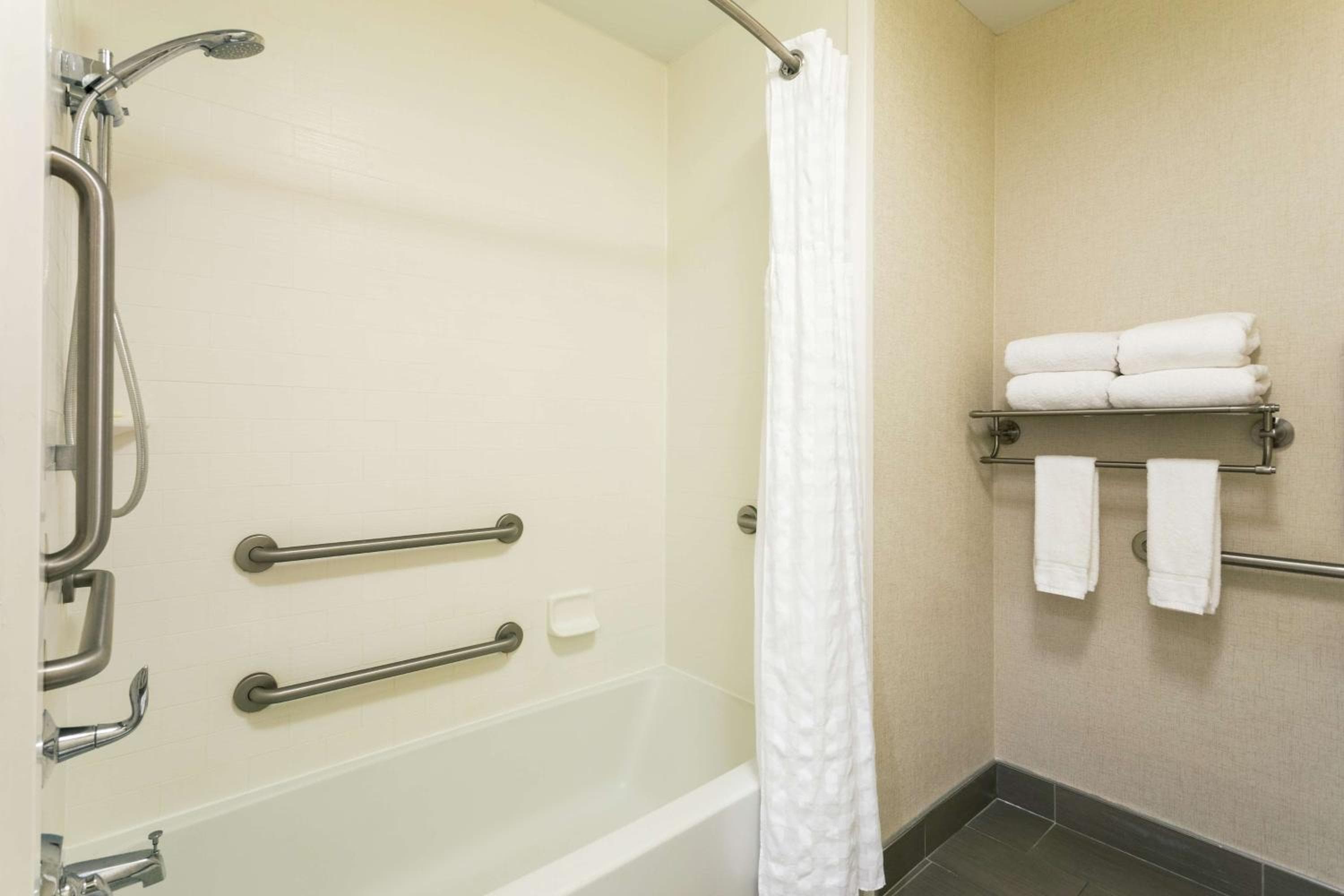 Homewood Suites by Hilton Richmond-Downtown, Richmond, photo 2