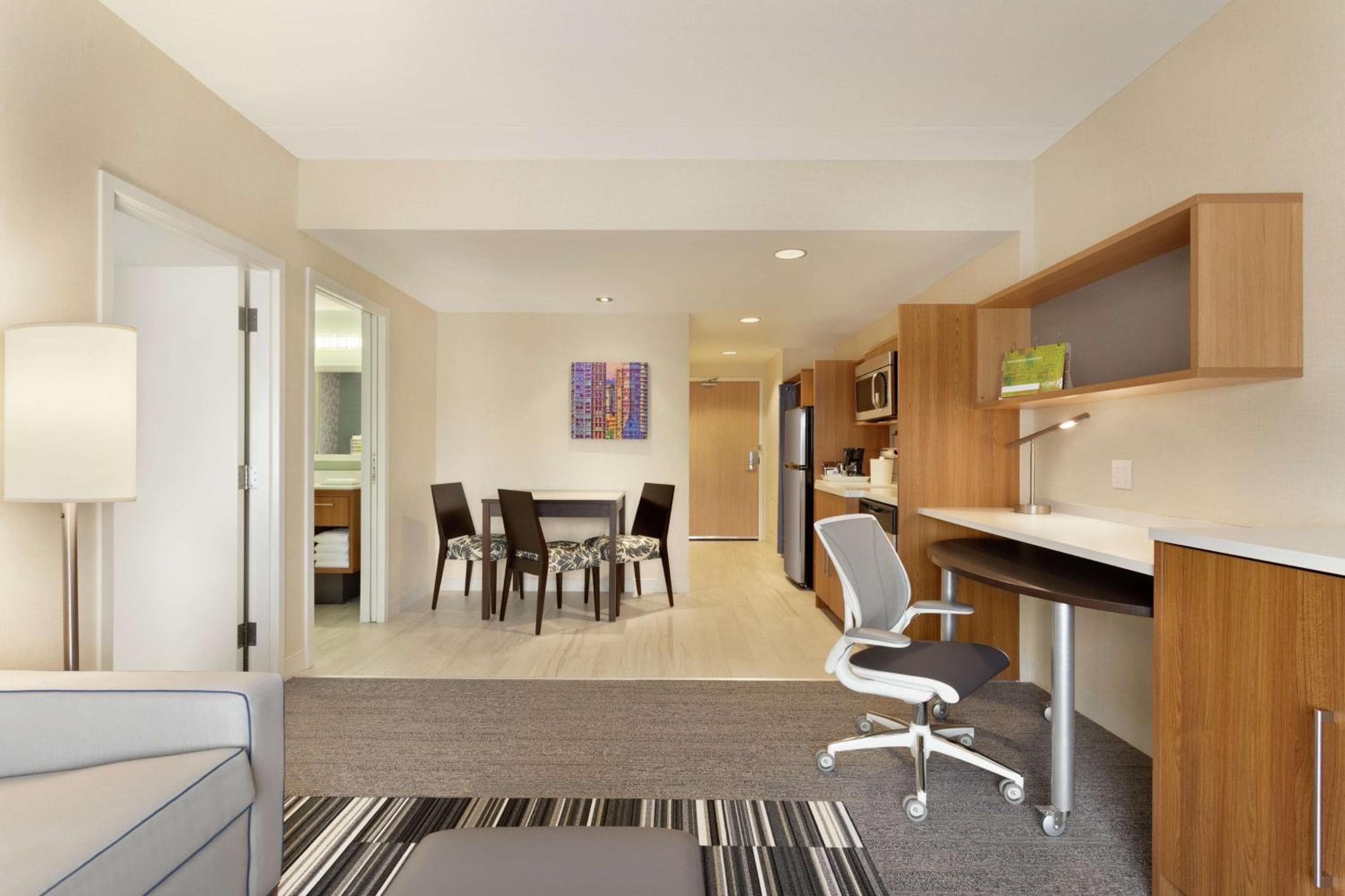 Home2 Suites by Hilton Milton Ontario, Milton, photo 2