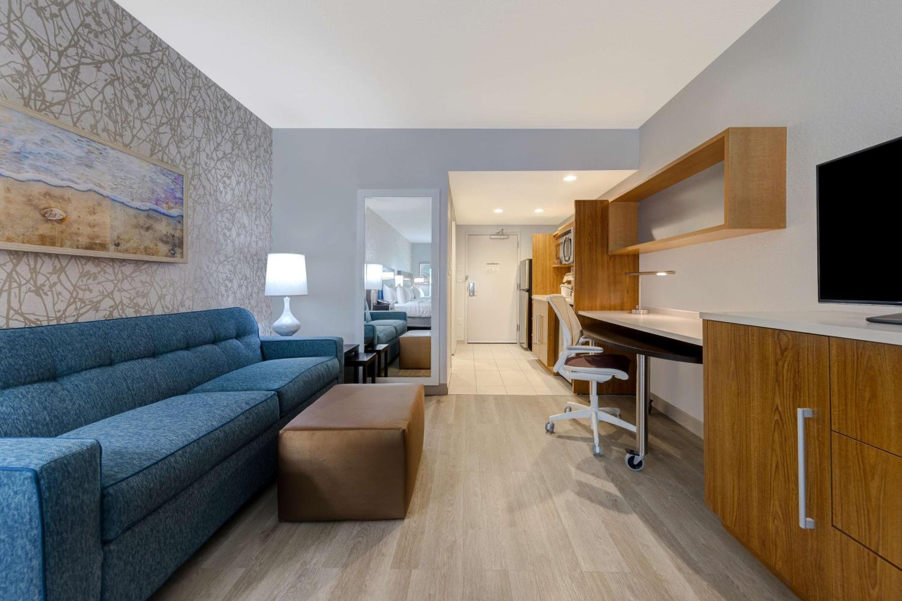 Home2 Suites by Hilton Orlando International Drive South - Free Shuttle to Theme Parks, Orlando, photo 2