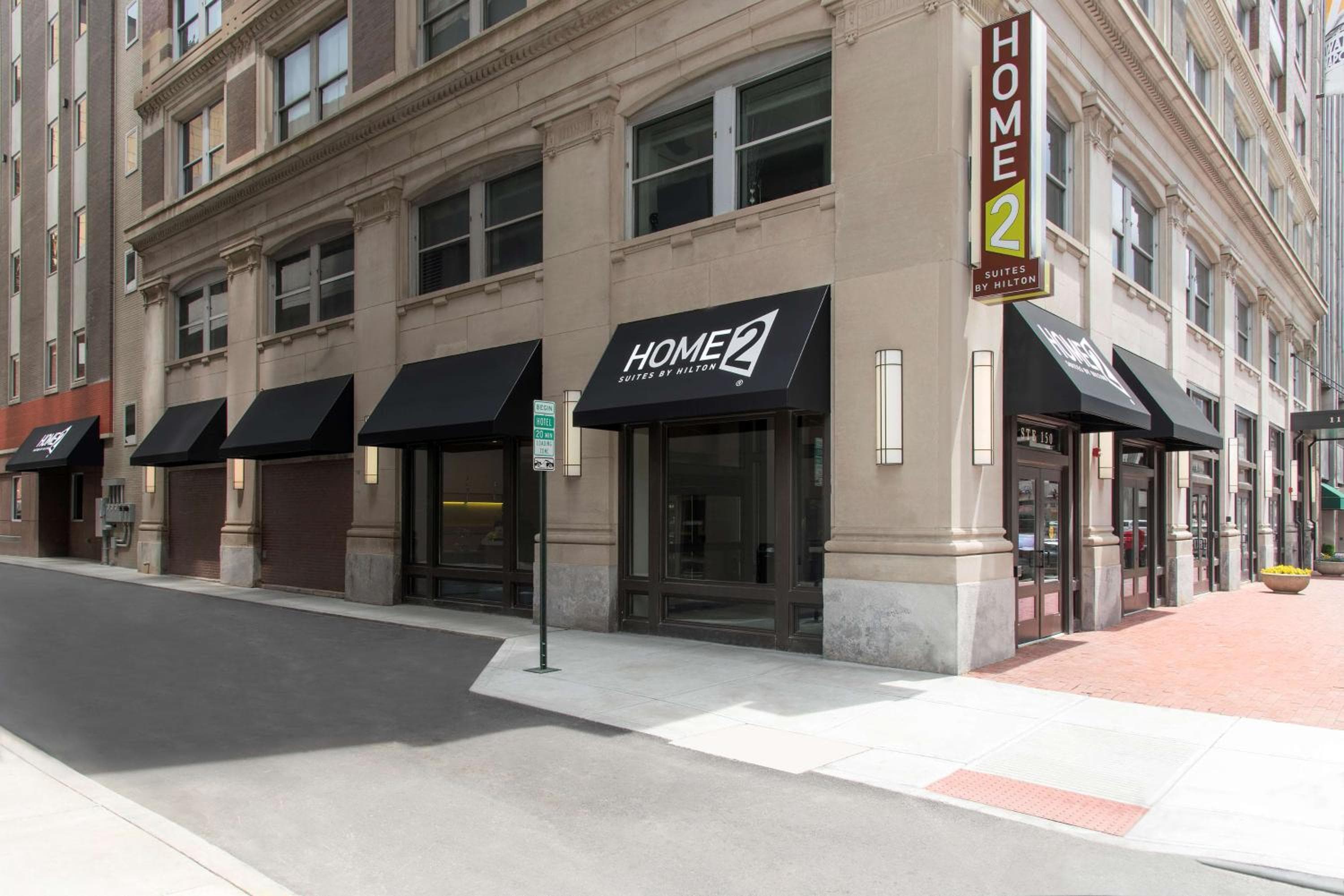 Home2 Suites by Hilton Indianapolis Downtown Indianapolis, Indianapolis