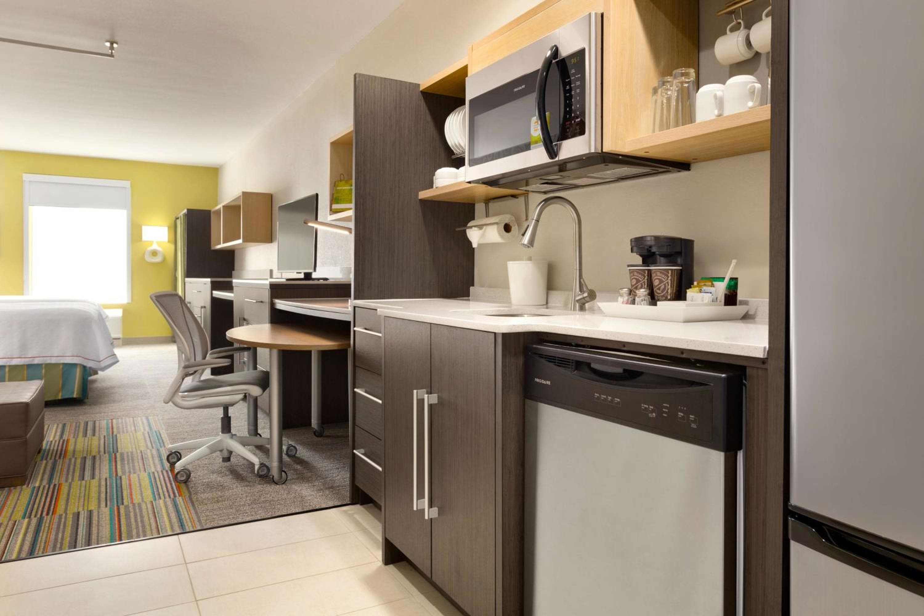 Home2 Suites by Hilton Shenandoah The Woodlands, Conroe, photo 3
