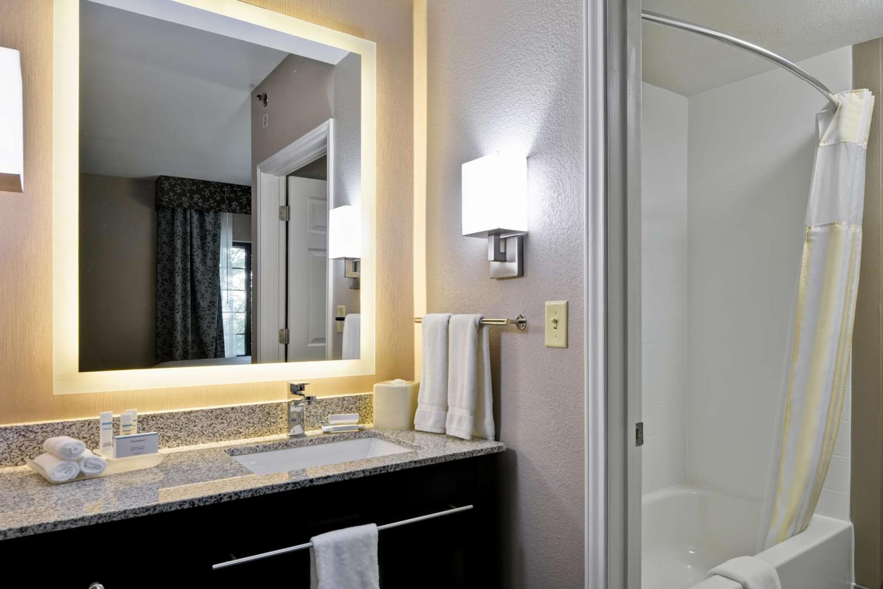 Homewood Suites by Hilton Aurora Naperville, photo 2