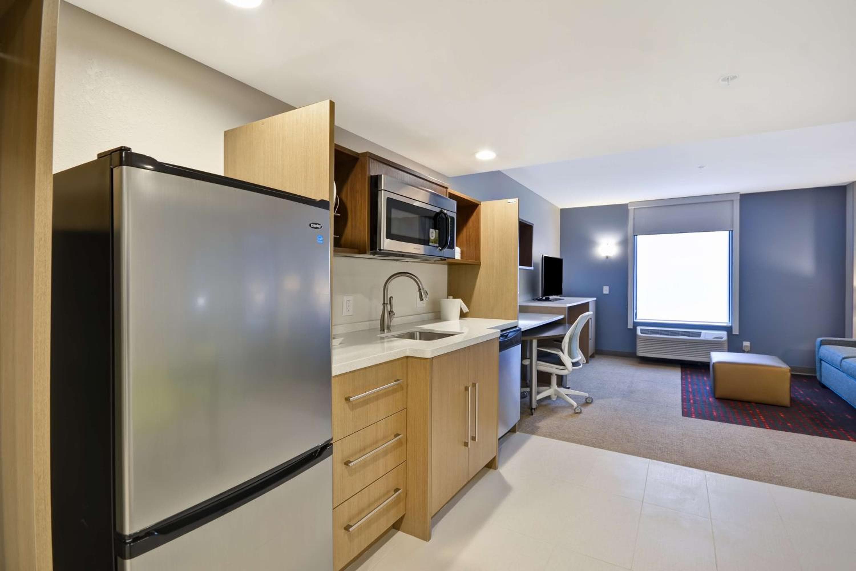 Home2 Suites By Hilton Columbus Airport East Broad, Columbus, photo 2