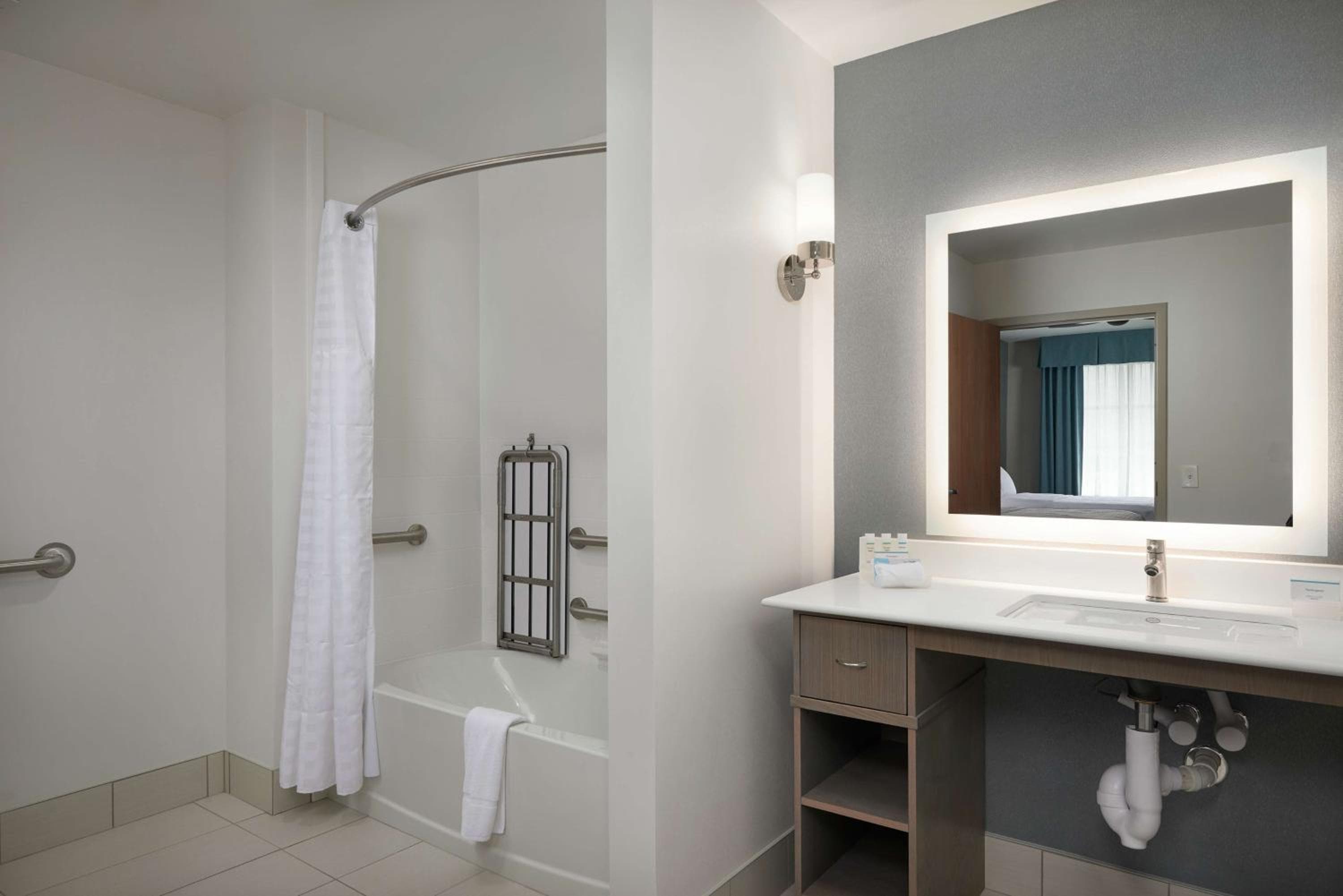 Homewood Suites By Hilton Cincinnati Midtown, Cincinnati, photo 6