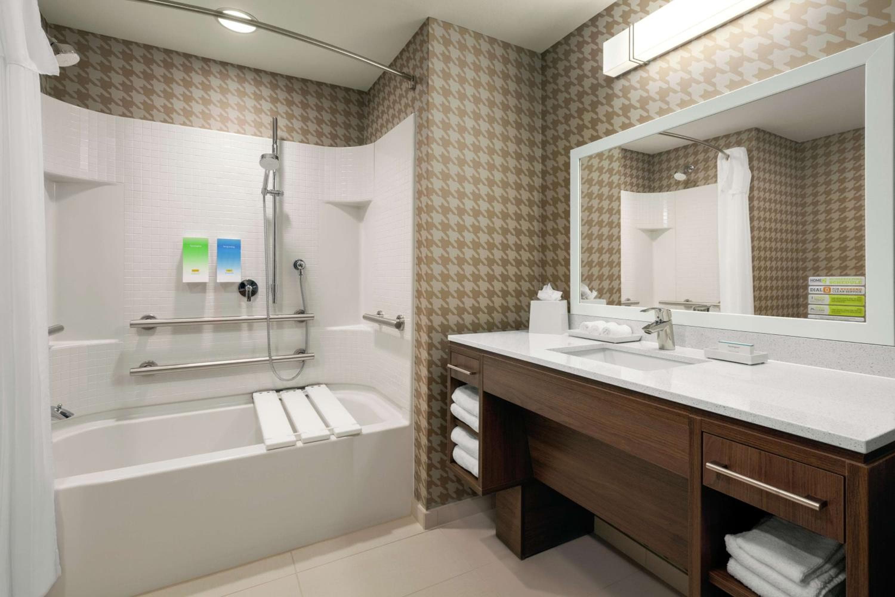 Home2 Suites By Hilton Sarasota Bradenton Airport, Sarasota, photo 2