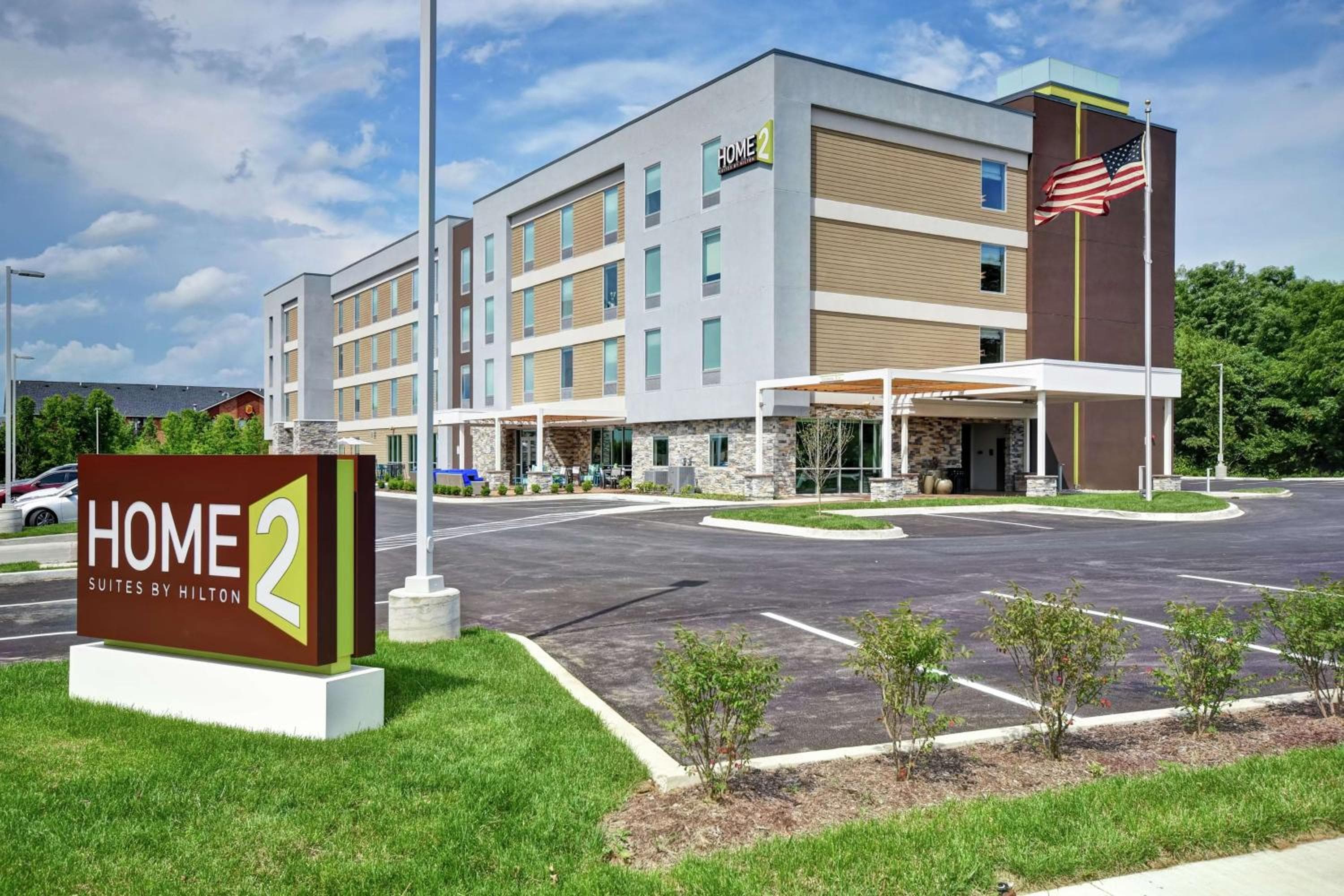 Building at Home2 Suites By Hilton Georgetown