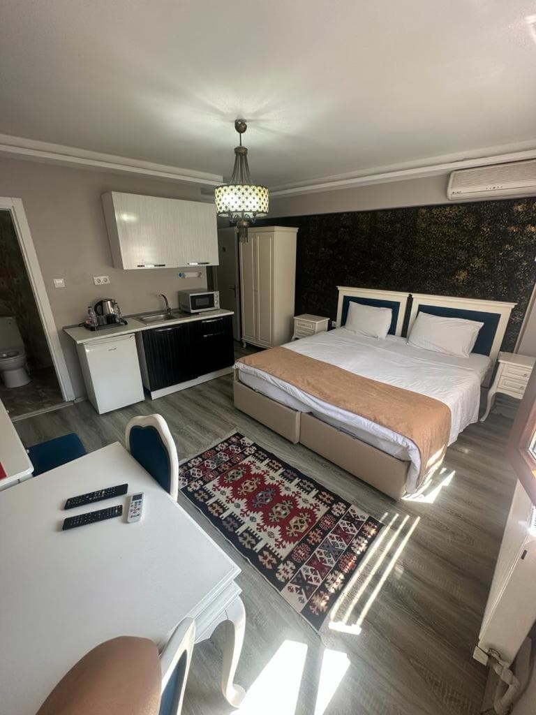Hotel room at 1453Apartments