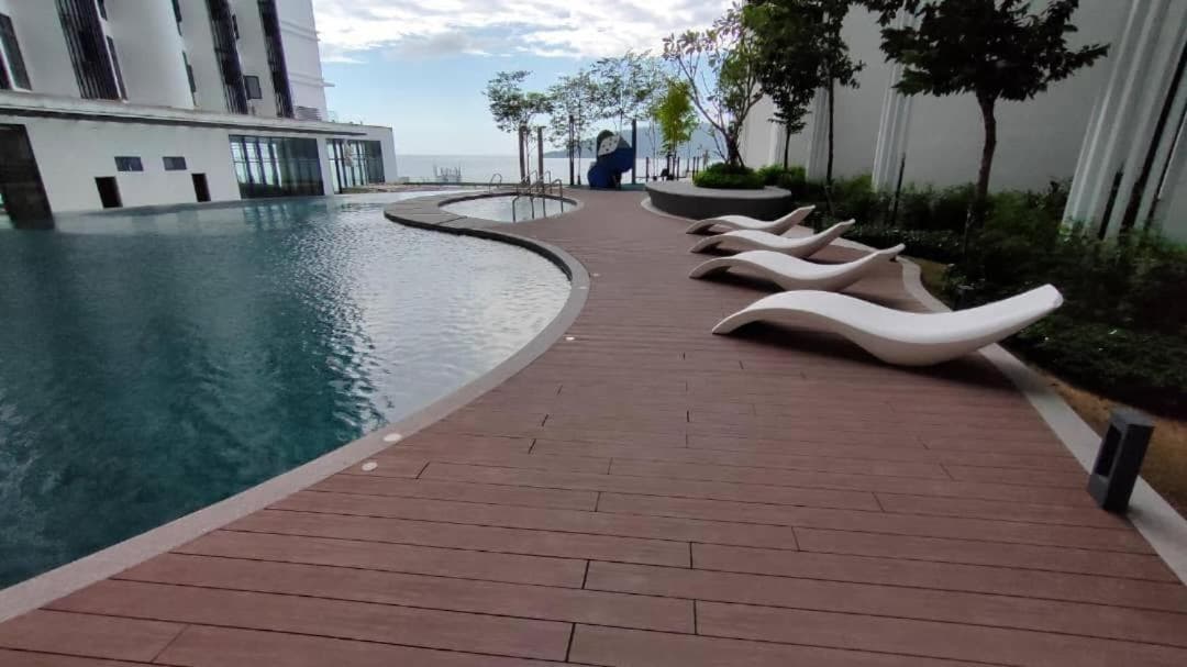 Qilala DualView by The Shore, Kota Kinabalu