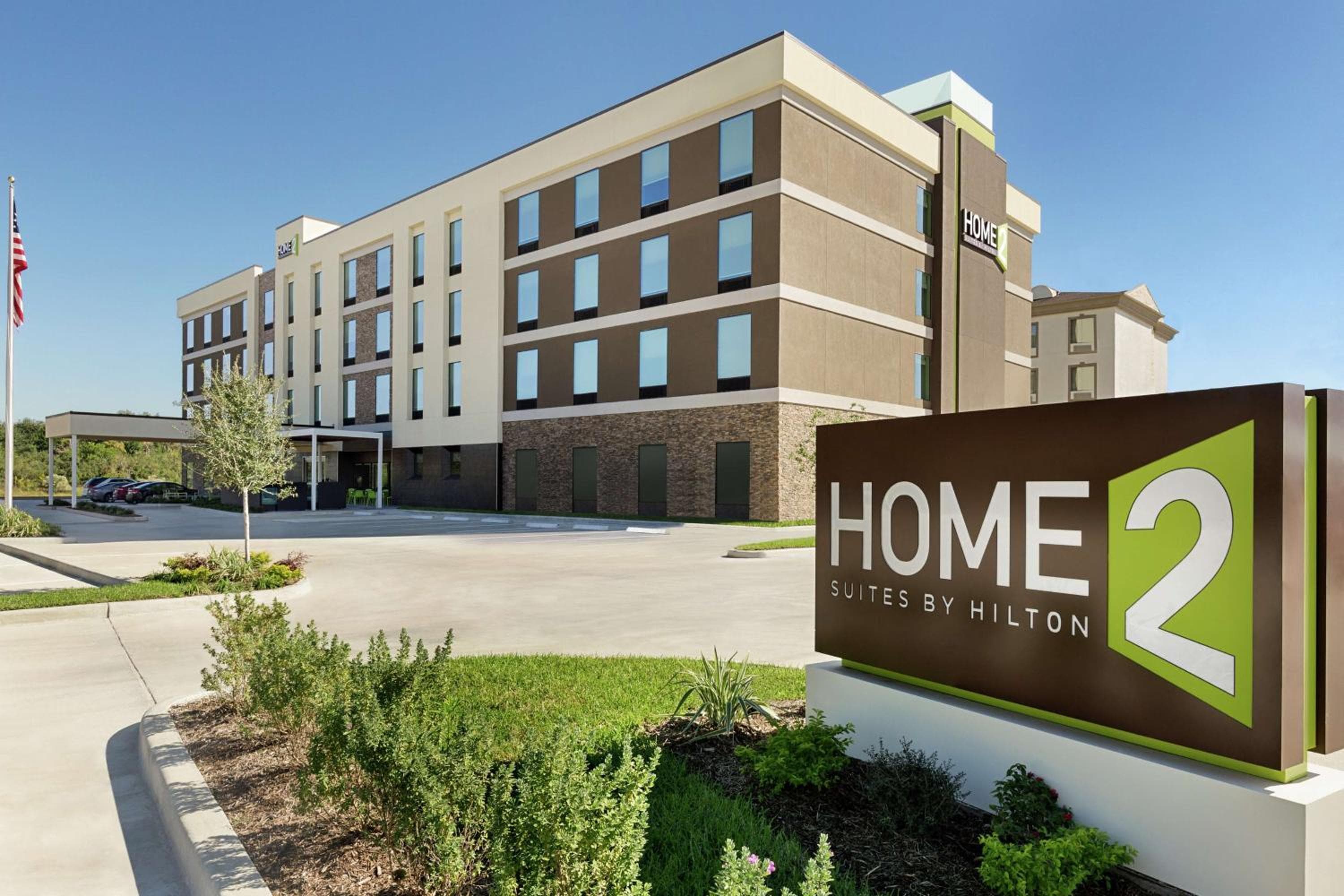 Building at Home2 Suites By Hilton Houston-Pearland, Tx