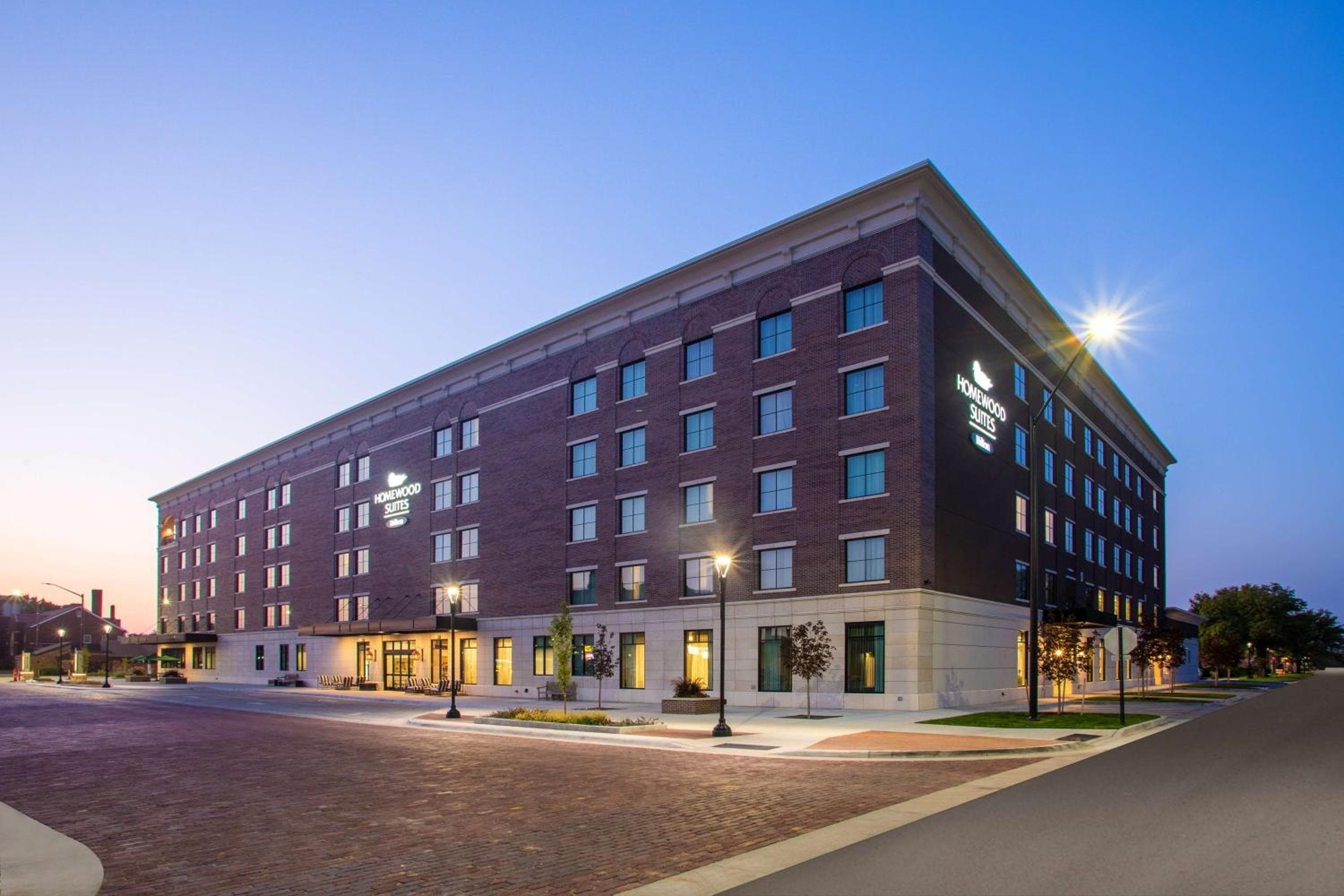 Building at Homewood Suites By Hilton Salina/Downtown, Ks