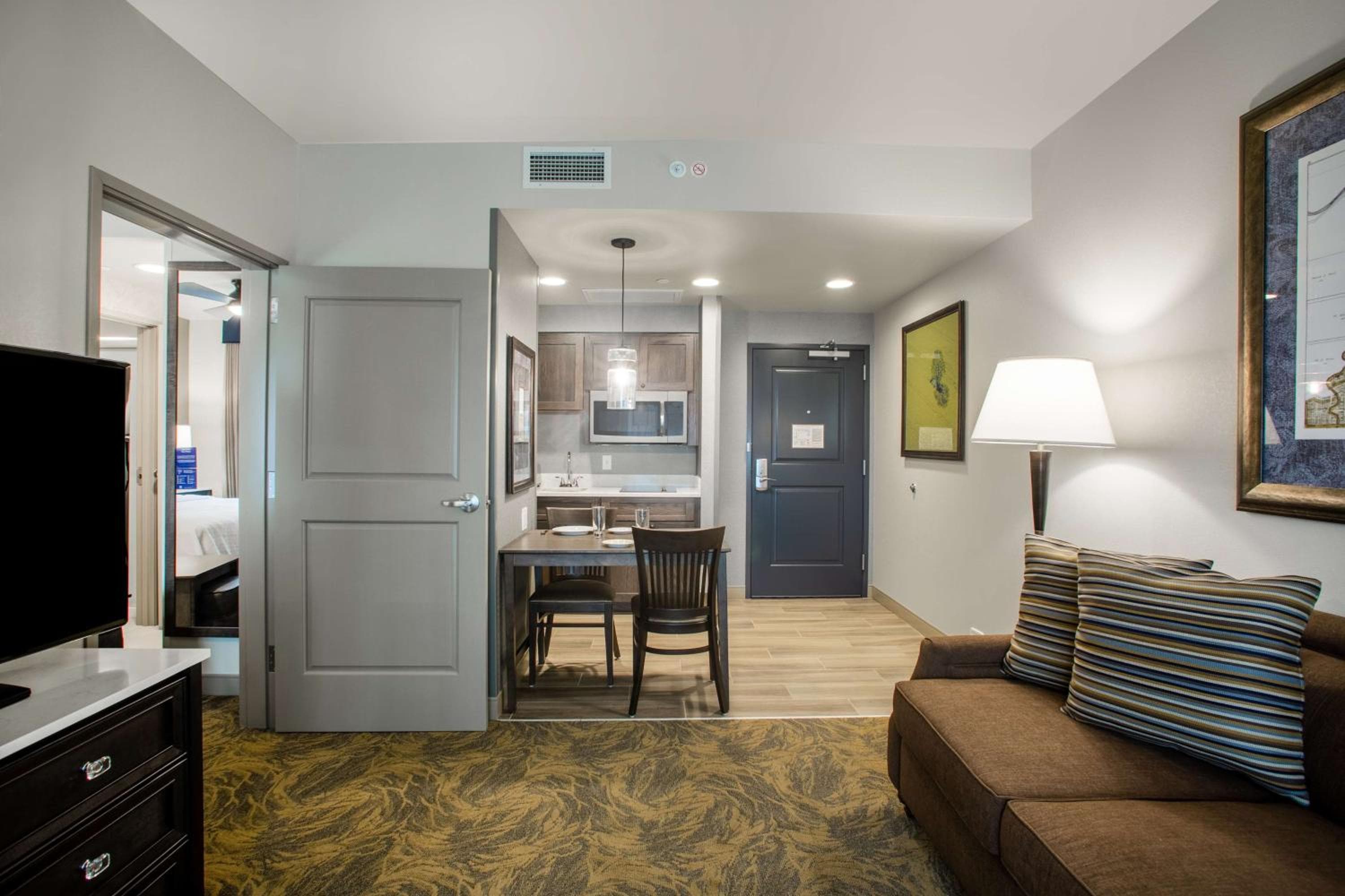 Homewood Suites By Hilton Salina/Downtown, Ks, photo 5
