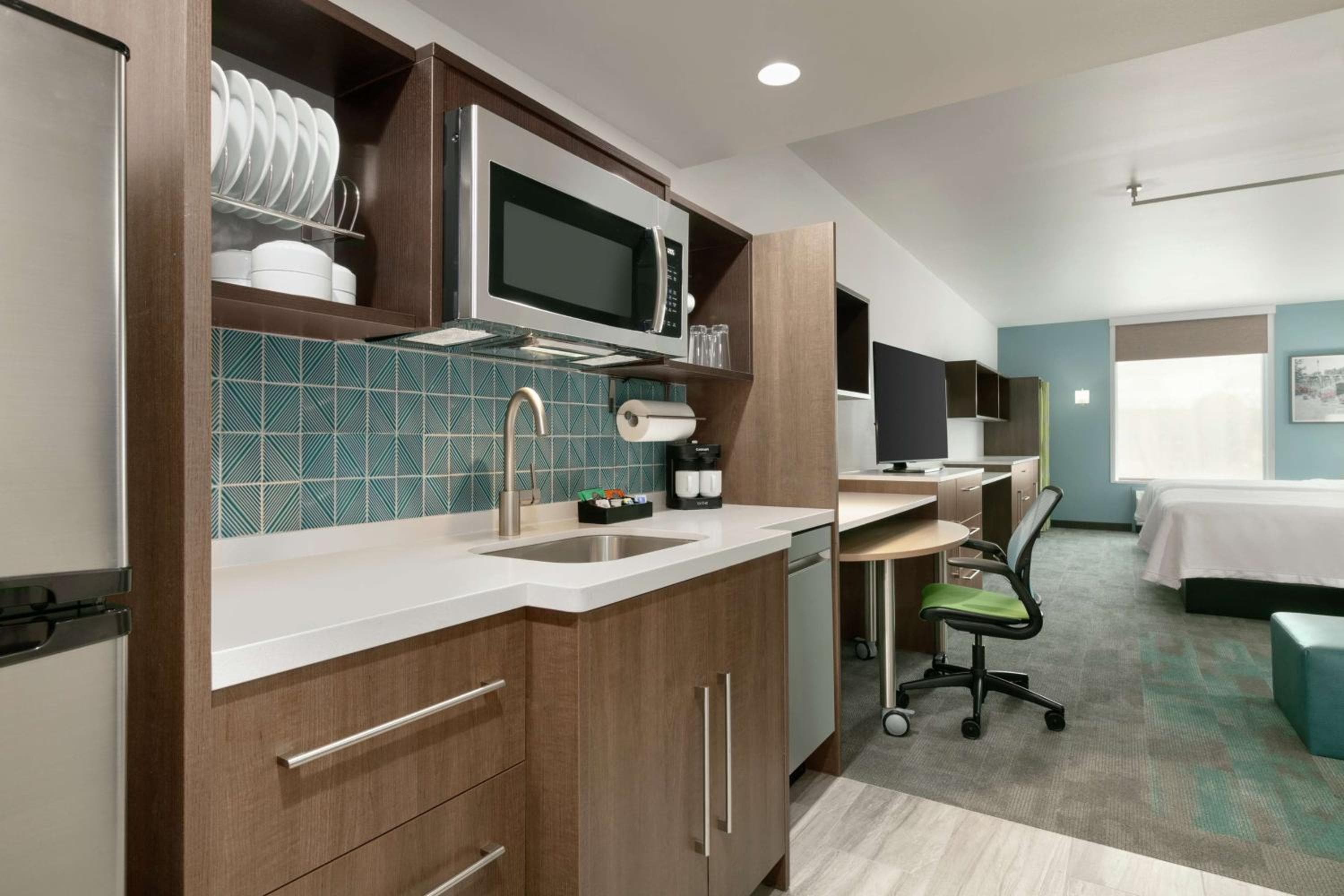 Home2 Suites By Hilton Norfolk Airport, Norfolk, photo 3